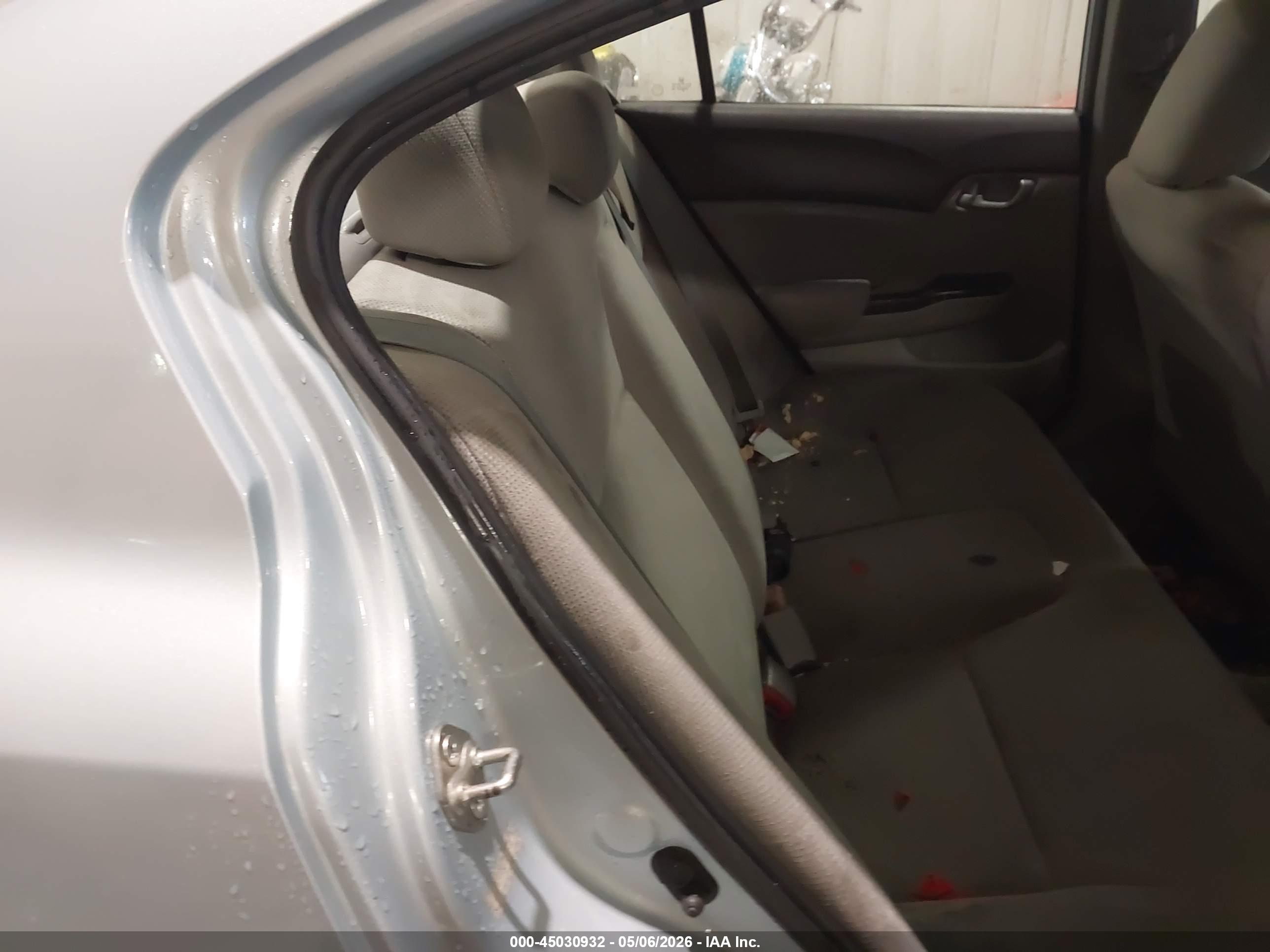 HONDA CIVIC image 8