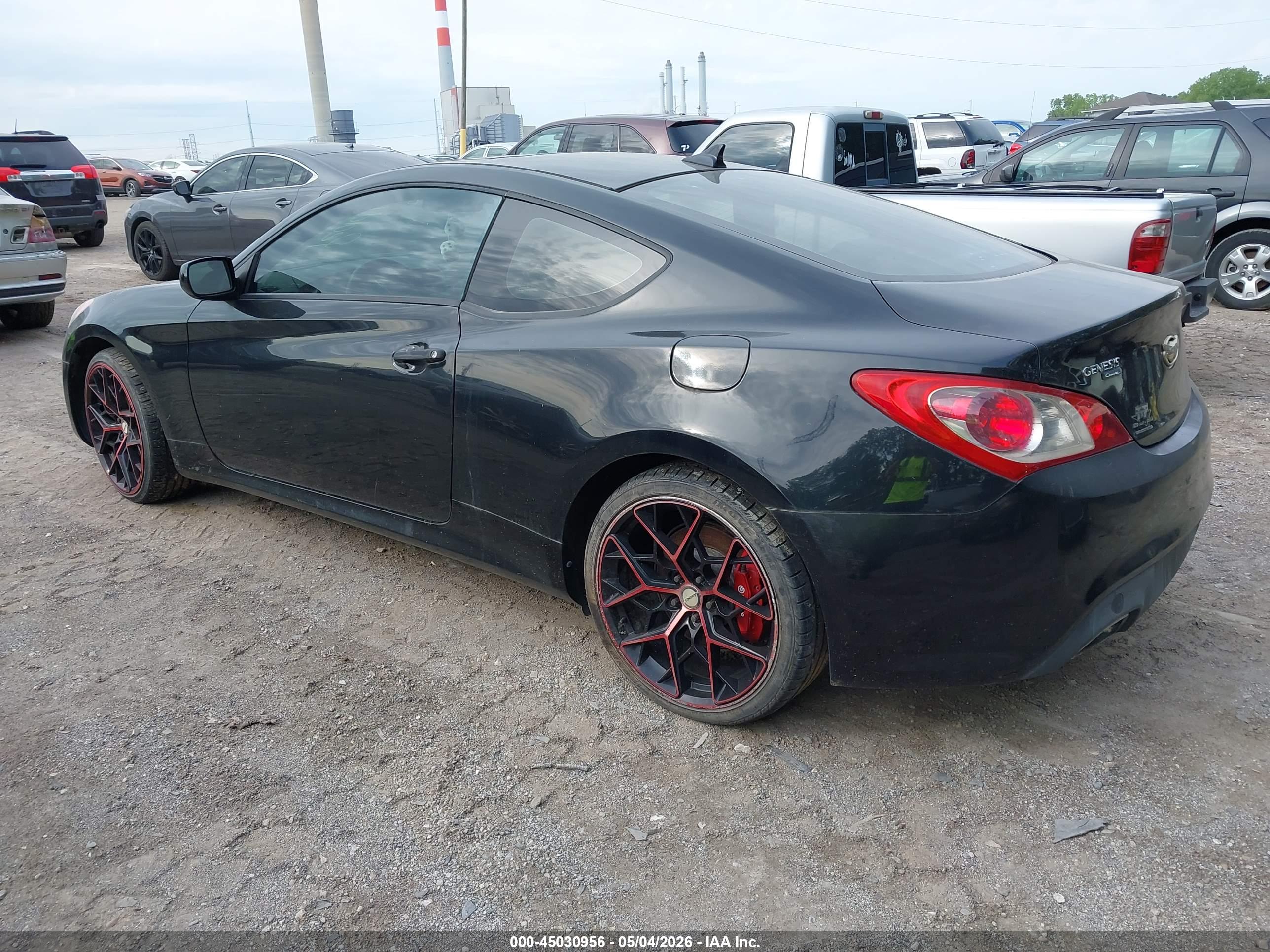 HYUNDAI GENESIS image 3