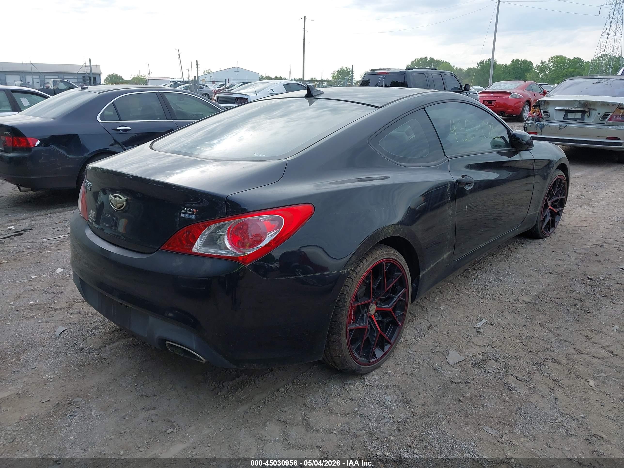 HYUNDAI GENESIS image 4
