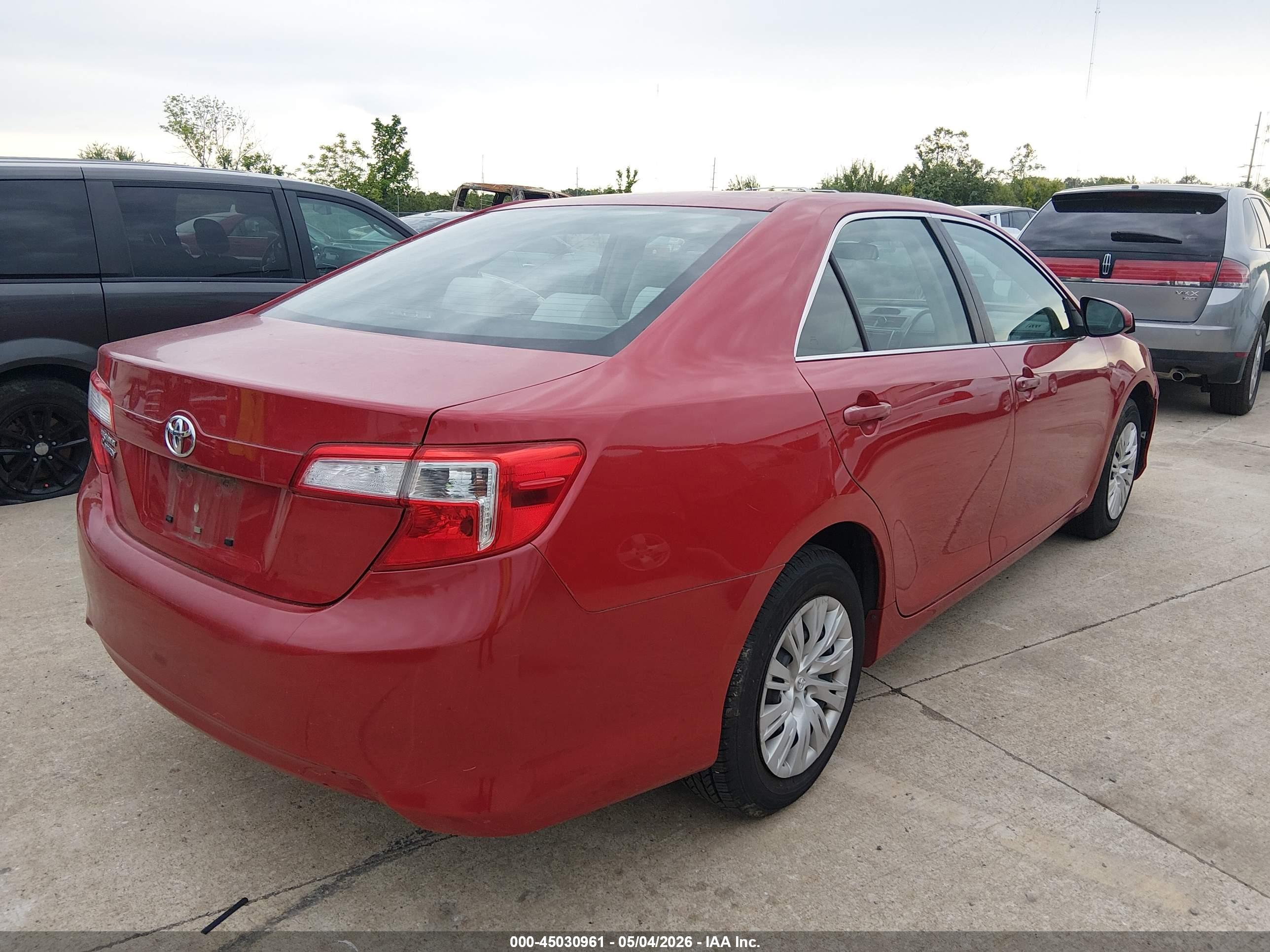 TOYOTA CAMRY image 4