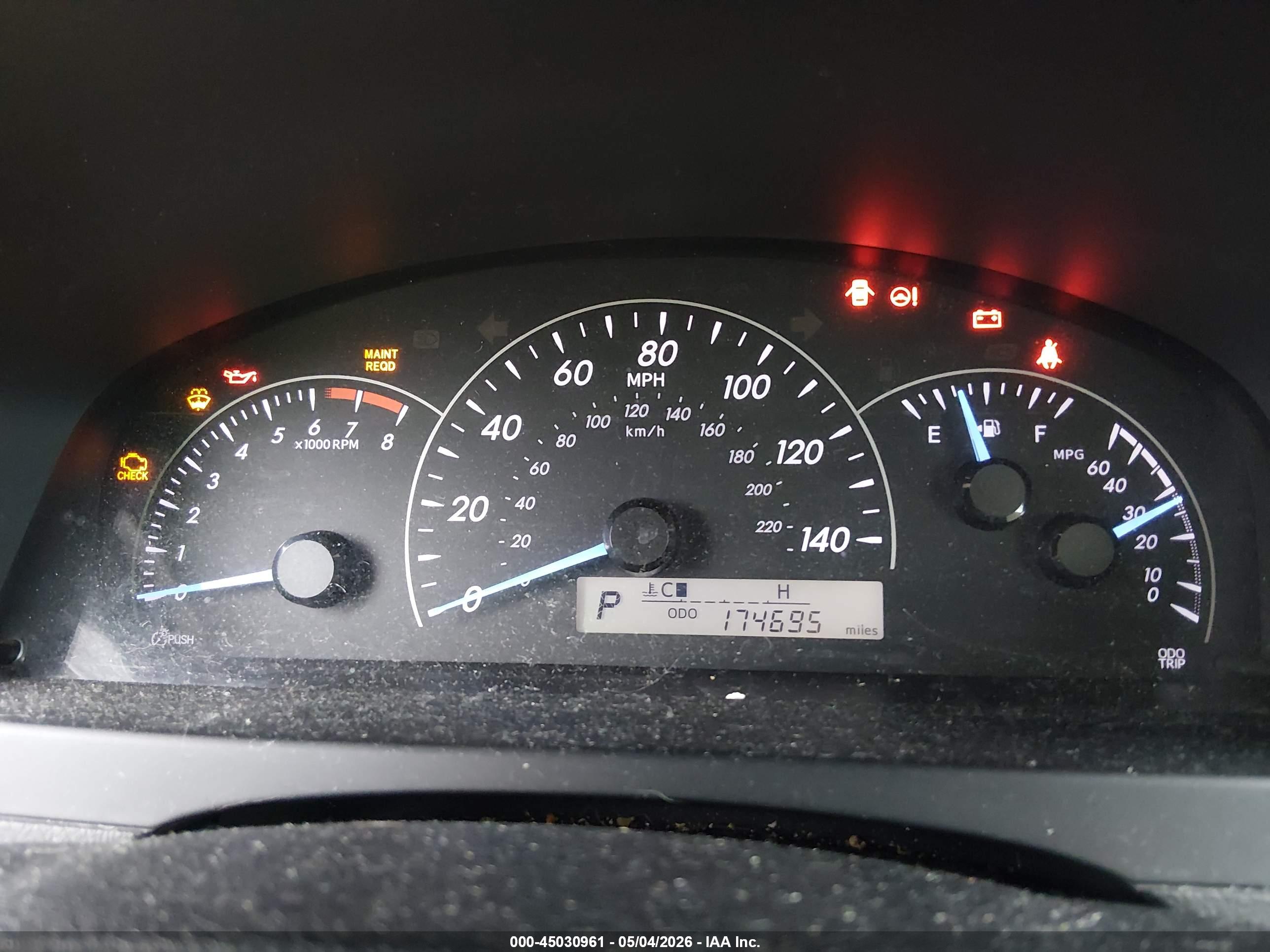 TOYOTA CAMRY image 7