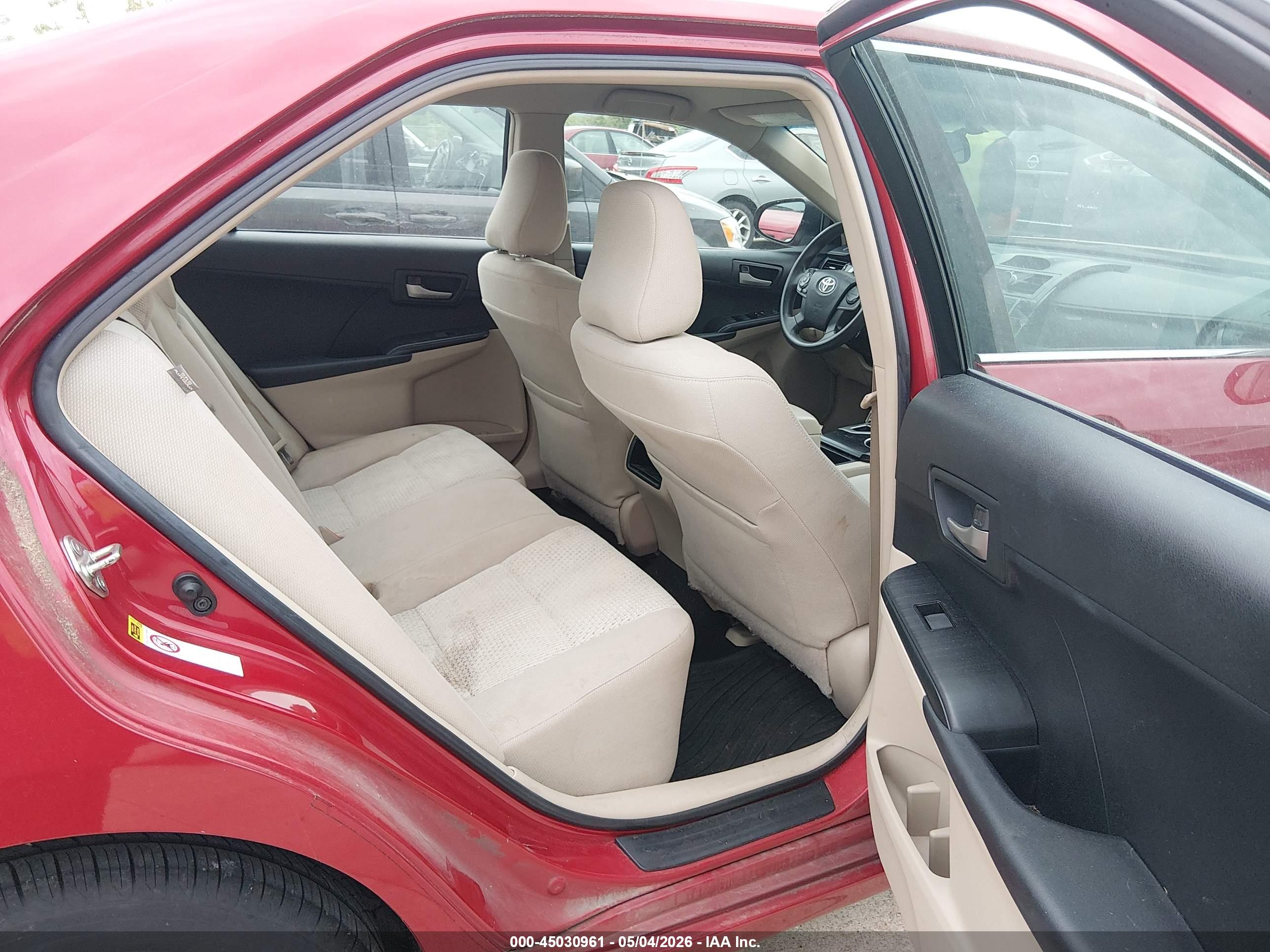 TOYOTA CAMRY image 8