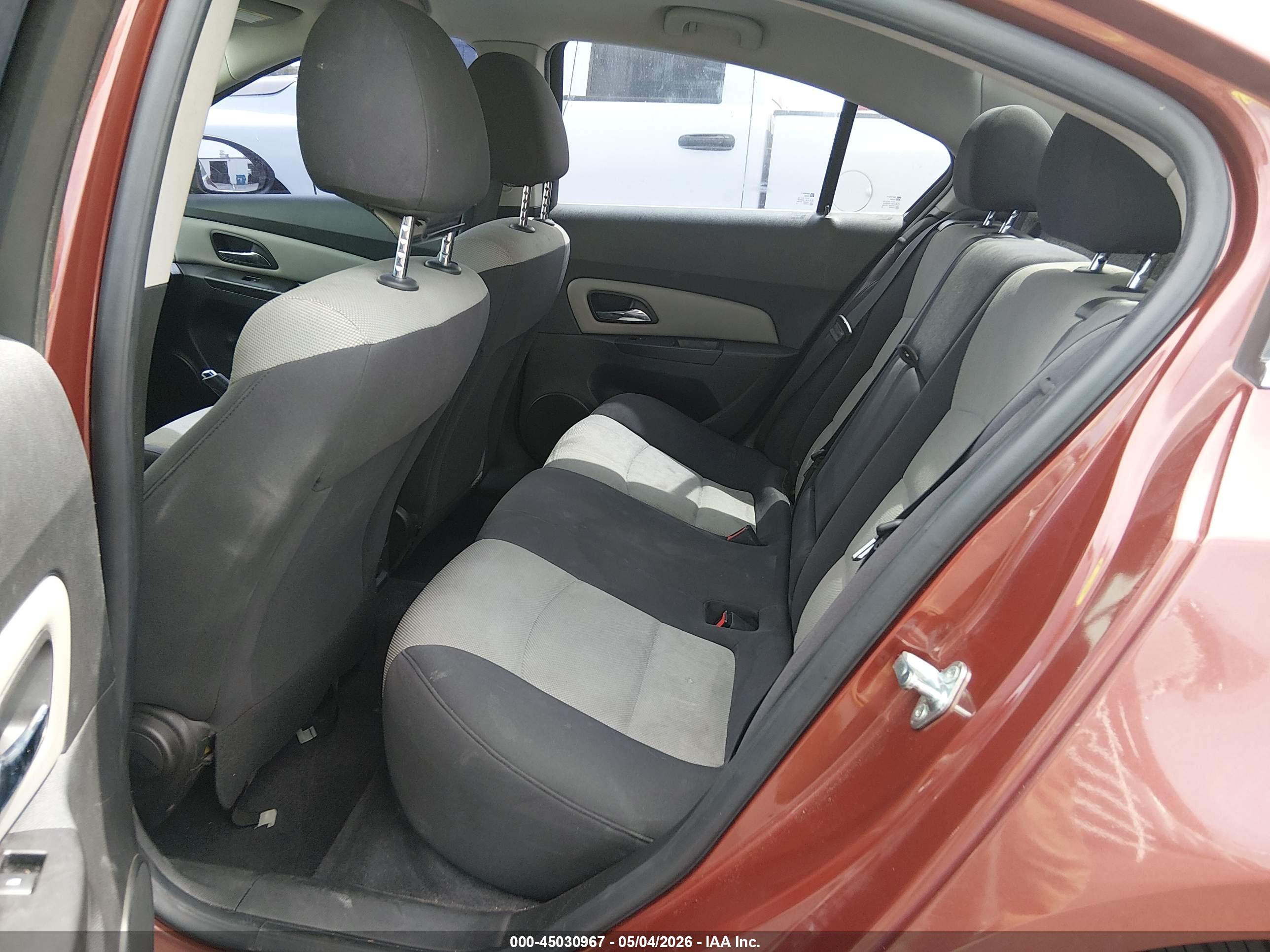 CHEVROLET CRUZE image 8