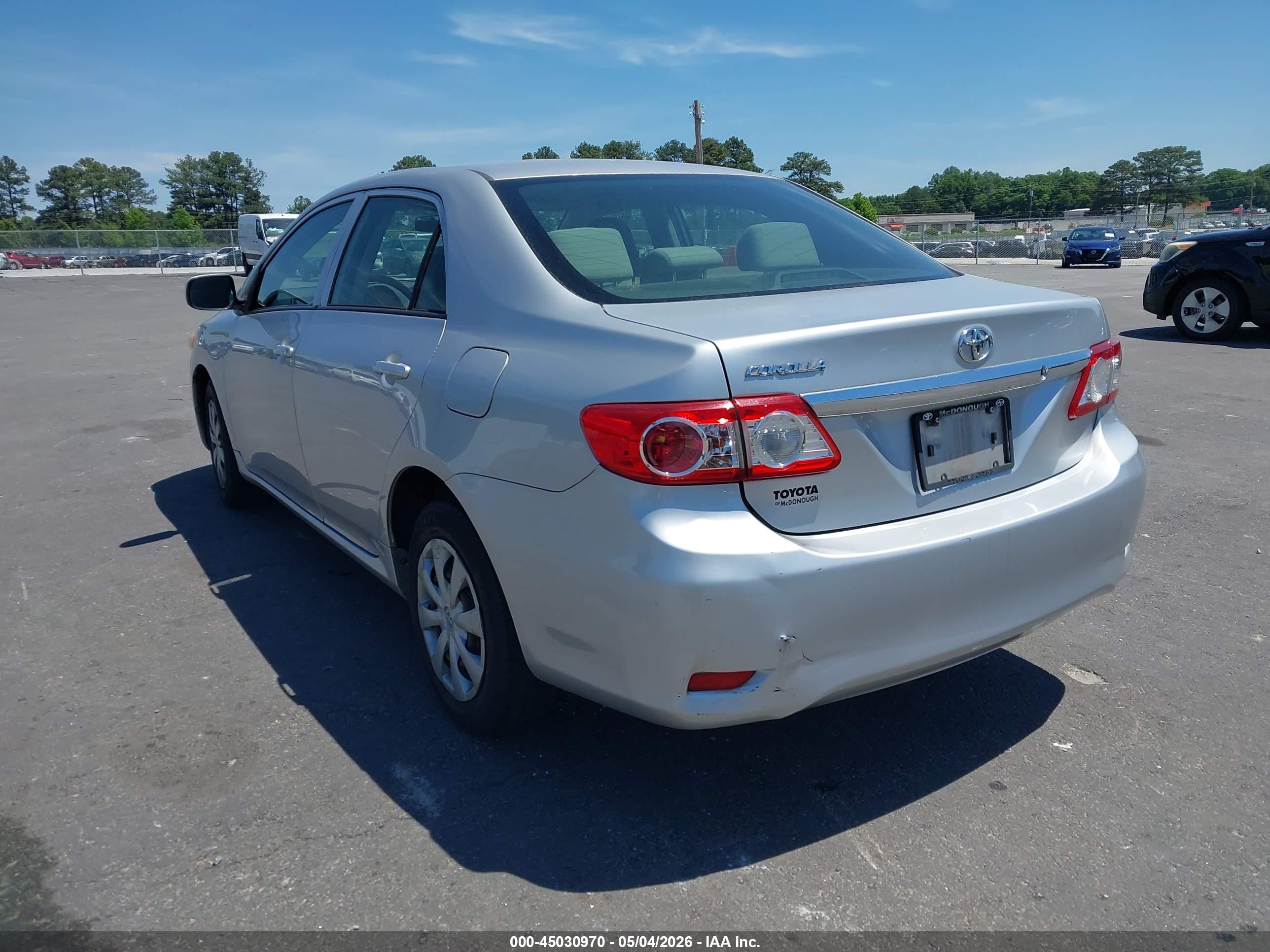 TOYOTA COROLLA image 3