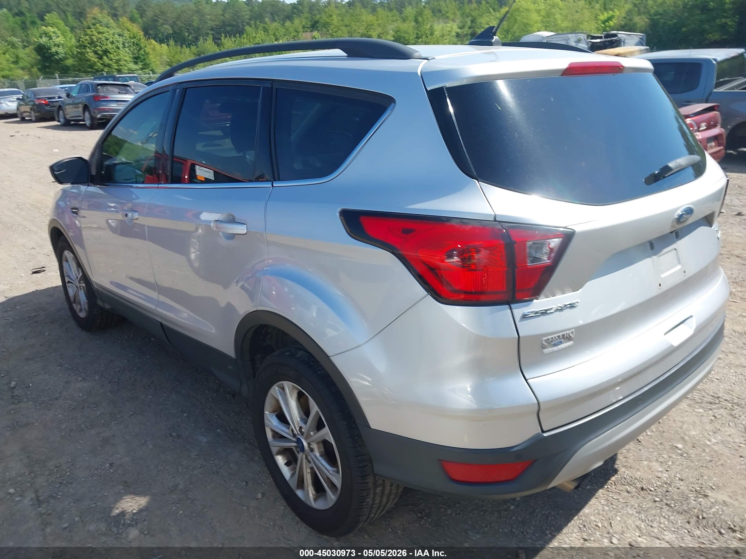FORD ESCAPE image 3