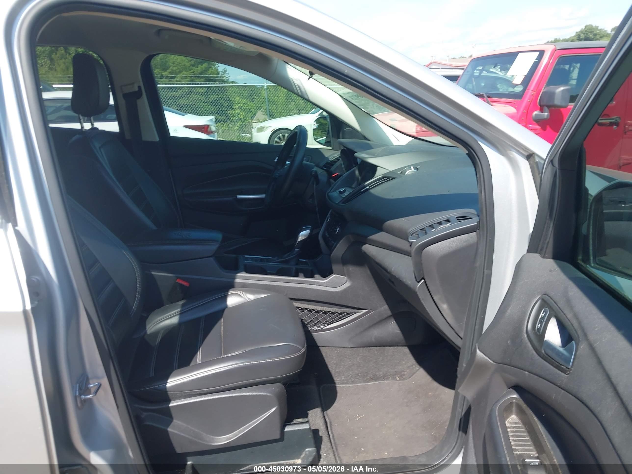 FORD ESCAPE image 5