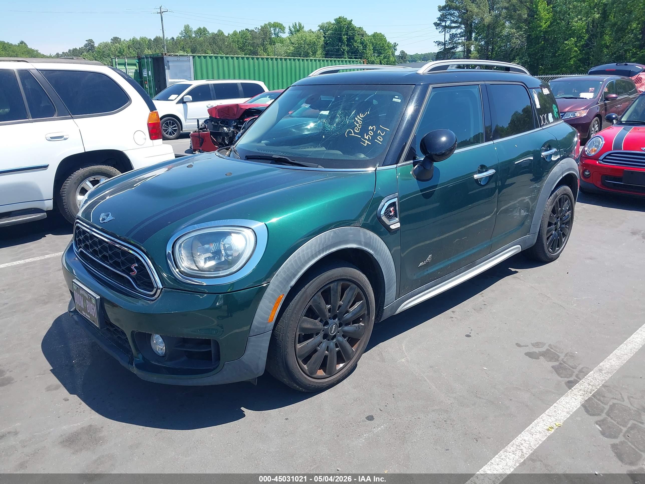 MINI COUNTRYMAN image 2