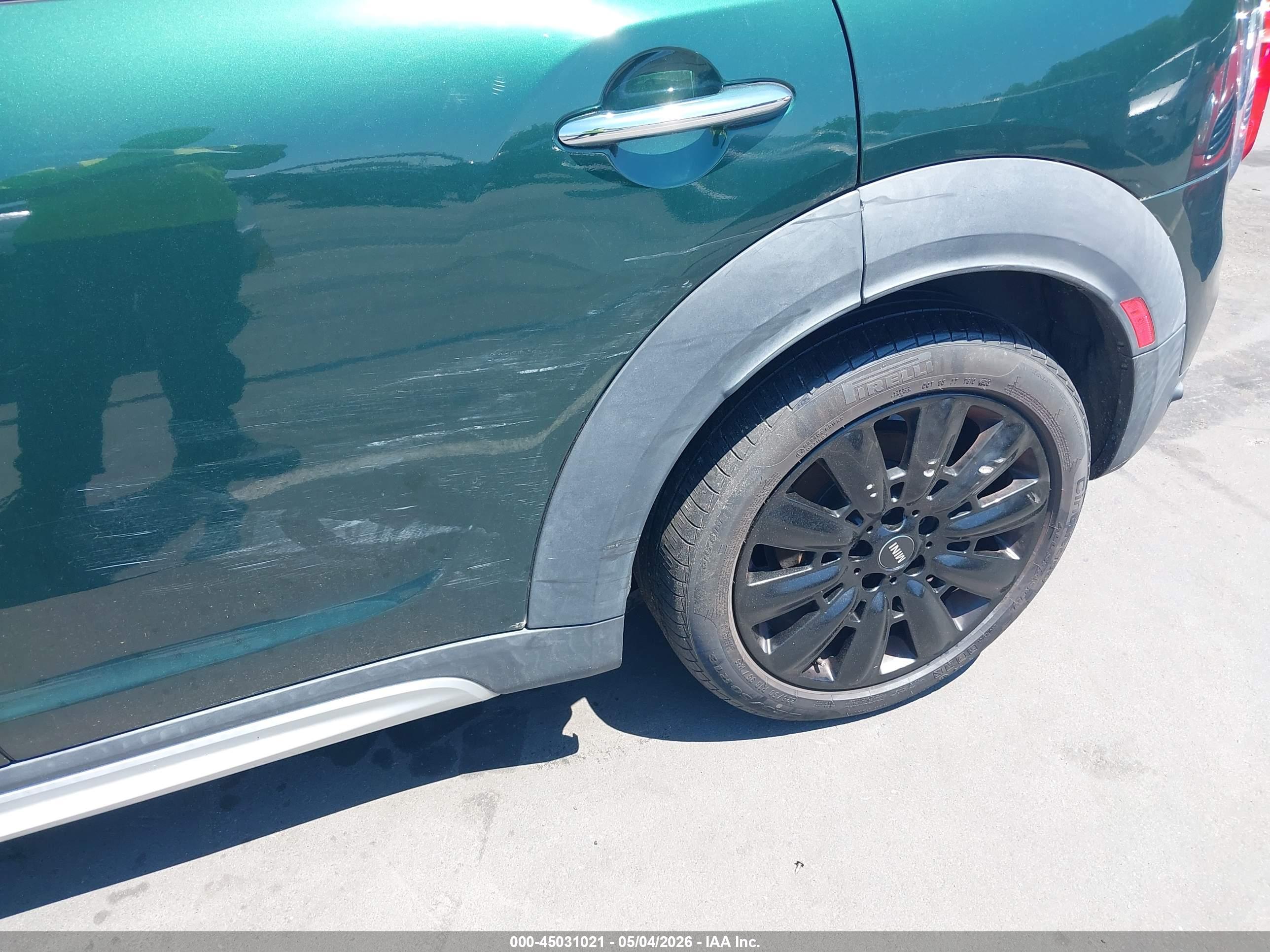 MINI COUNTRYMAN image 6