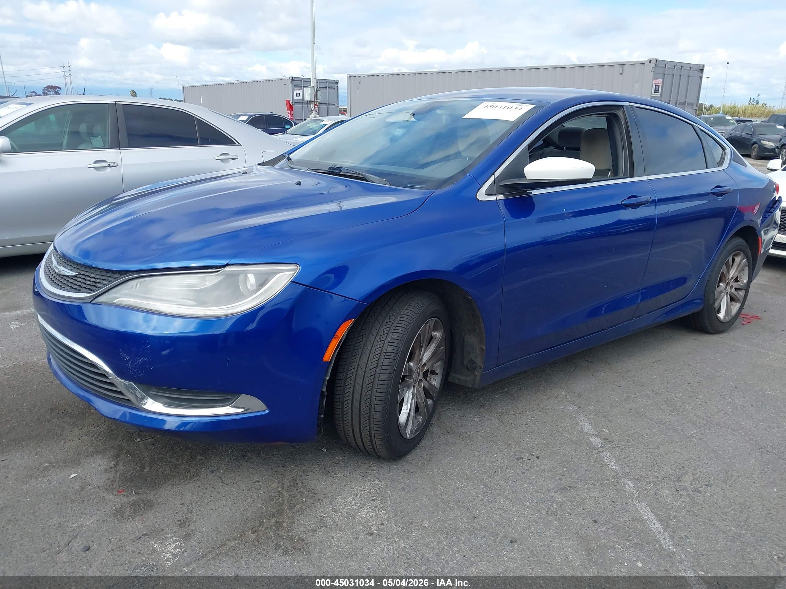 CHRYSLER 200 image 2