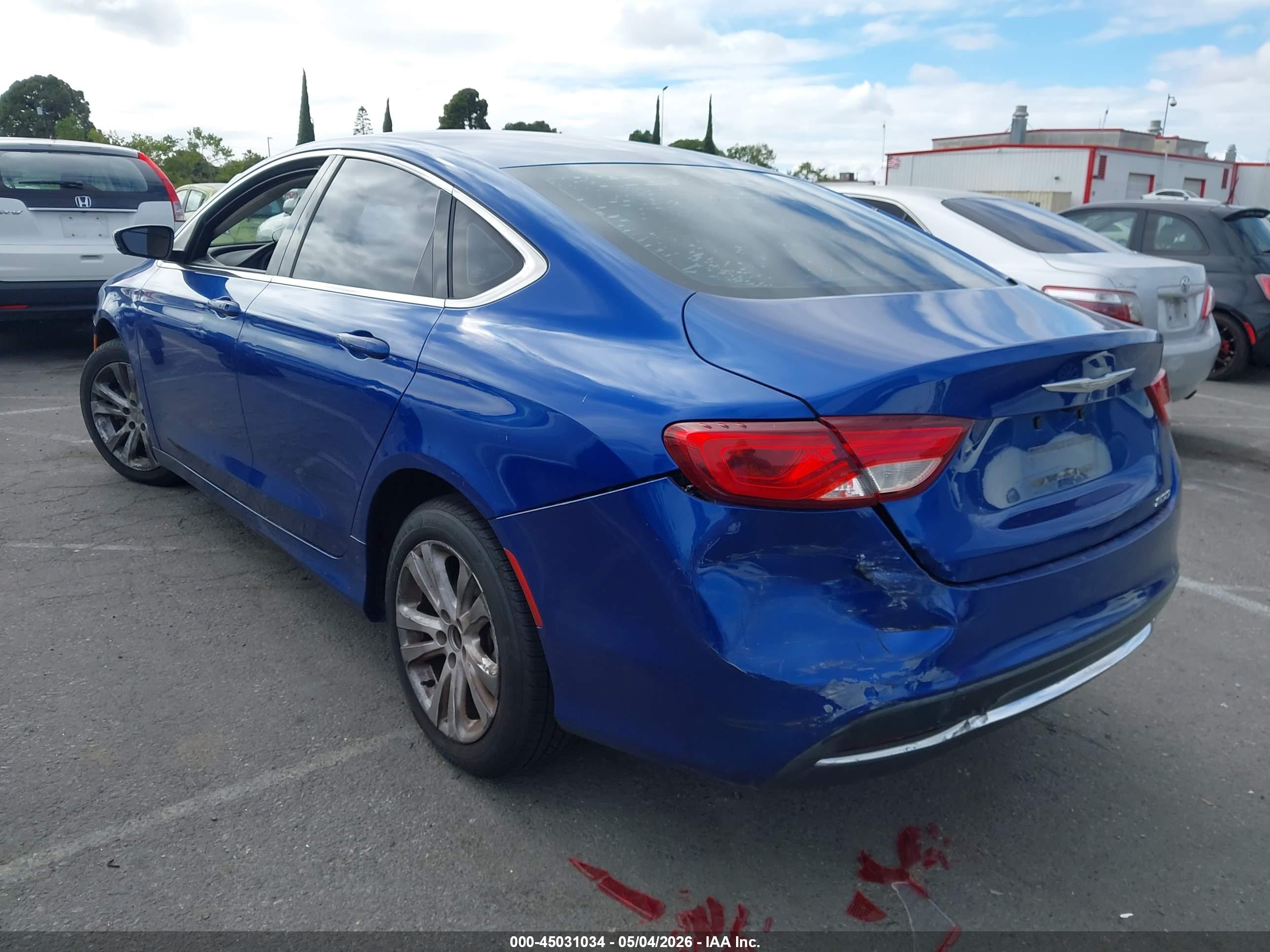 CHRYSLER 200 image 3
