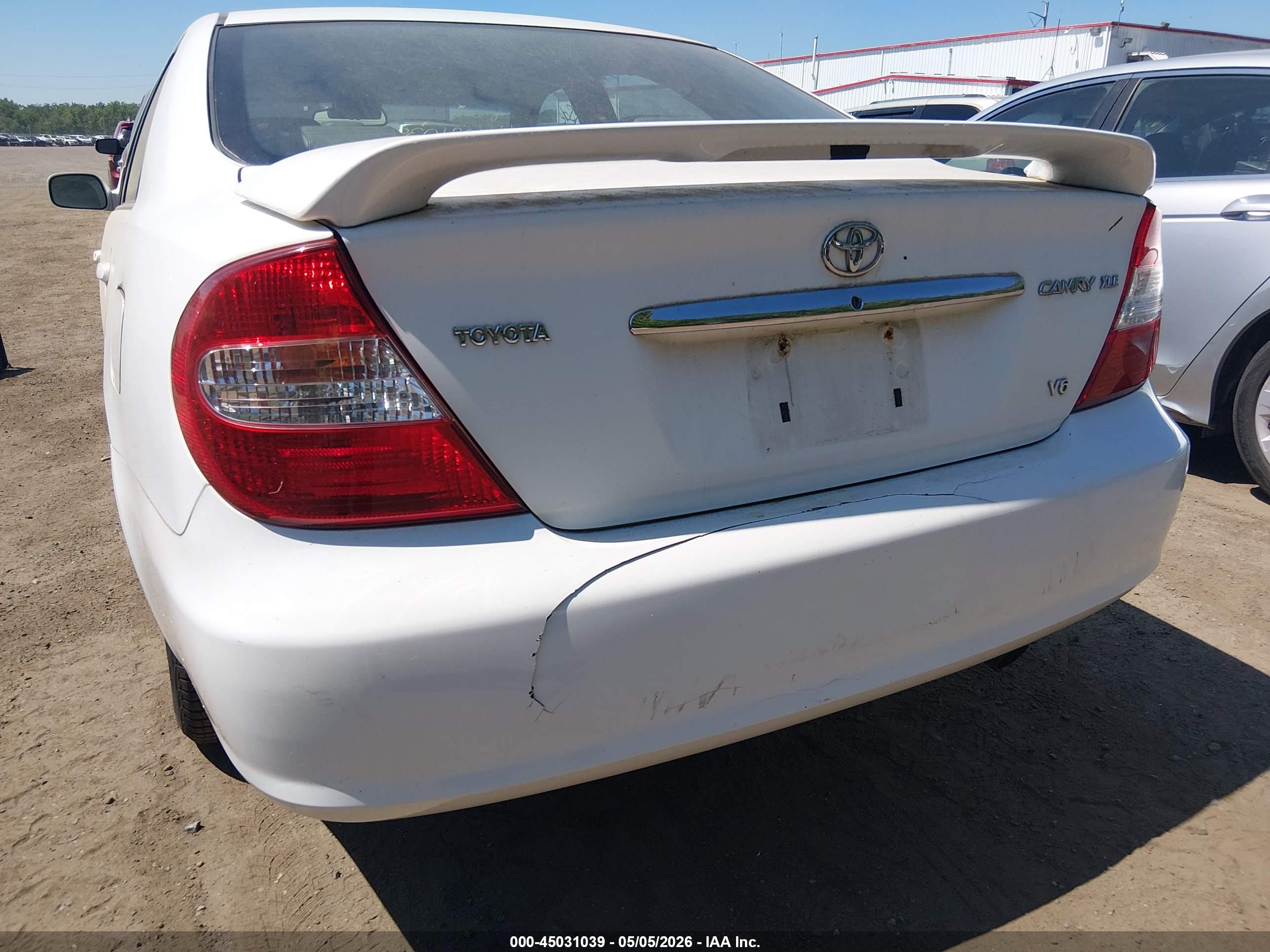 TOYOTA CAMRY image 6