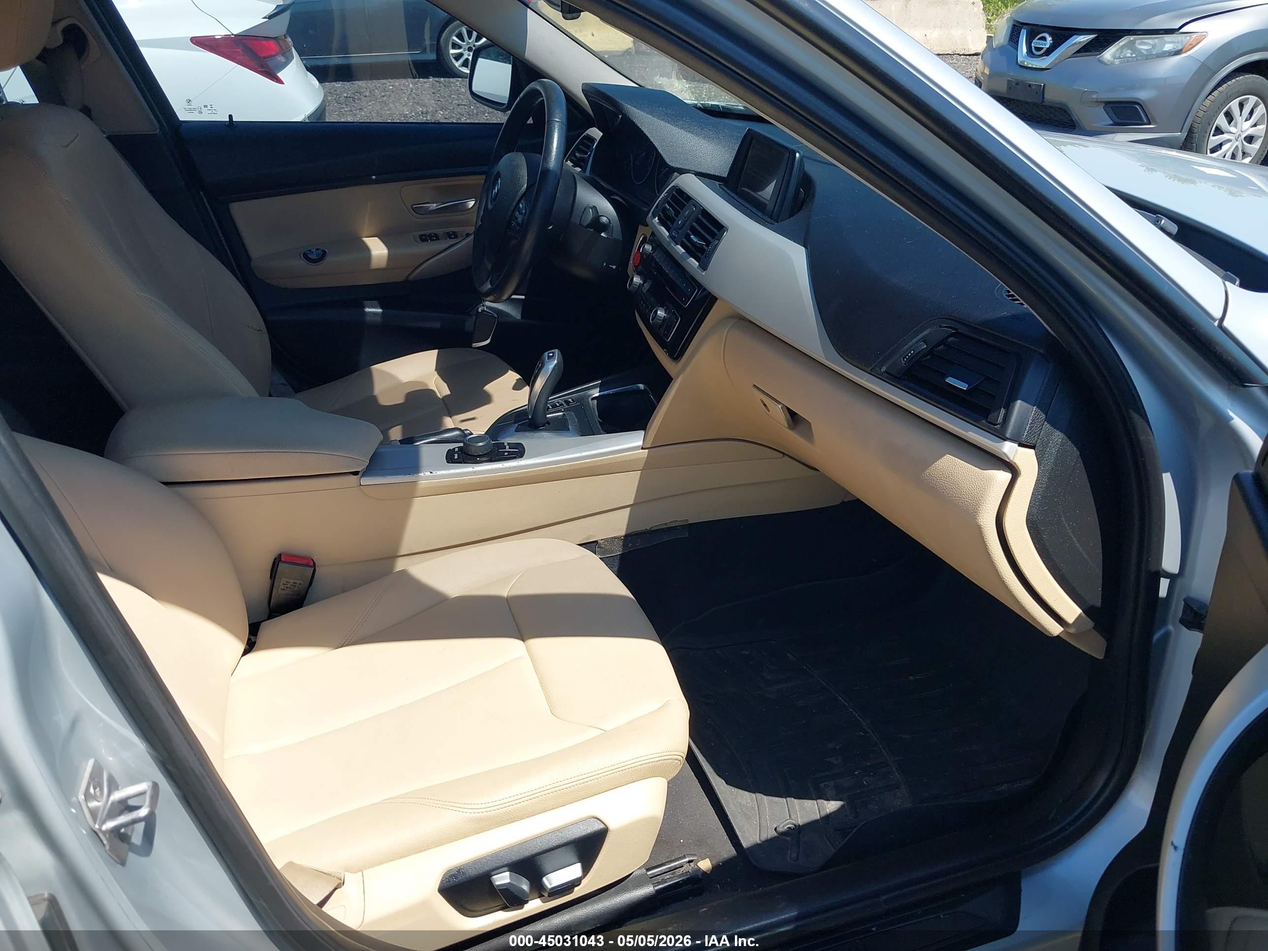 BMW 320I image 5