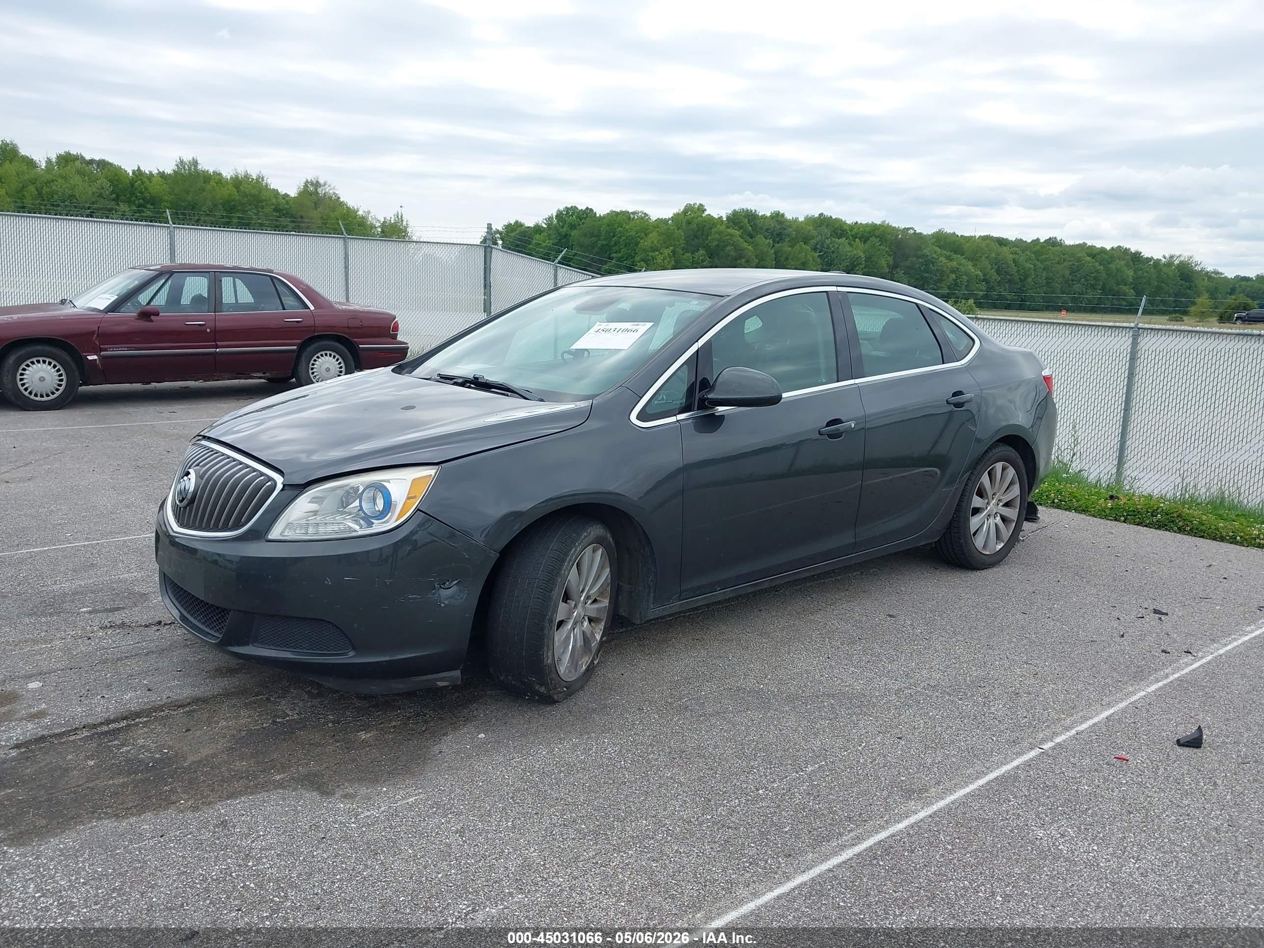 BUICK VERANO image 2