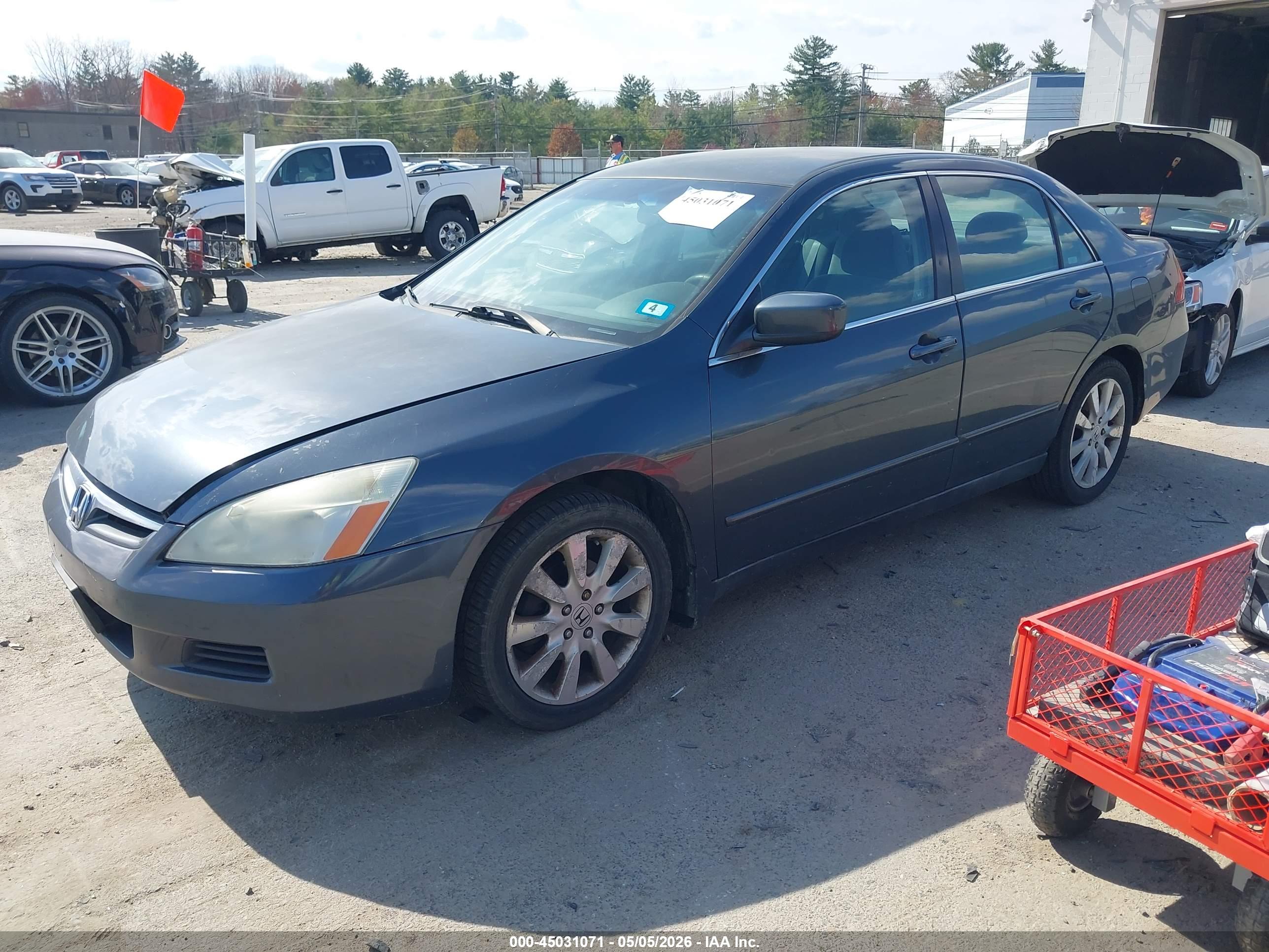 HONDA ACCORD image 2