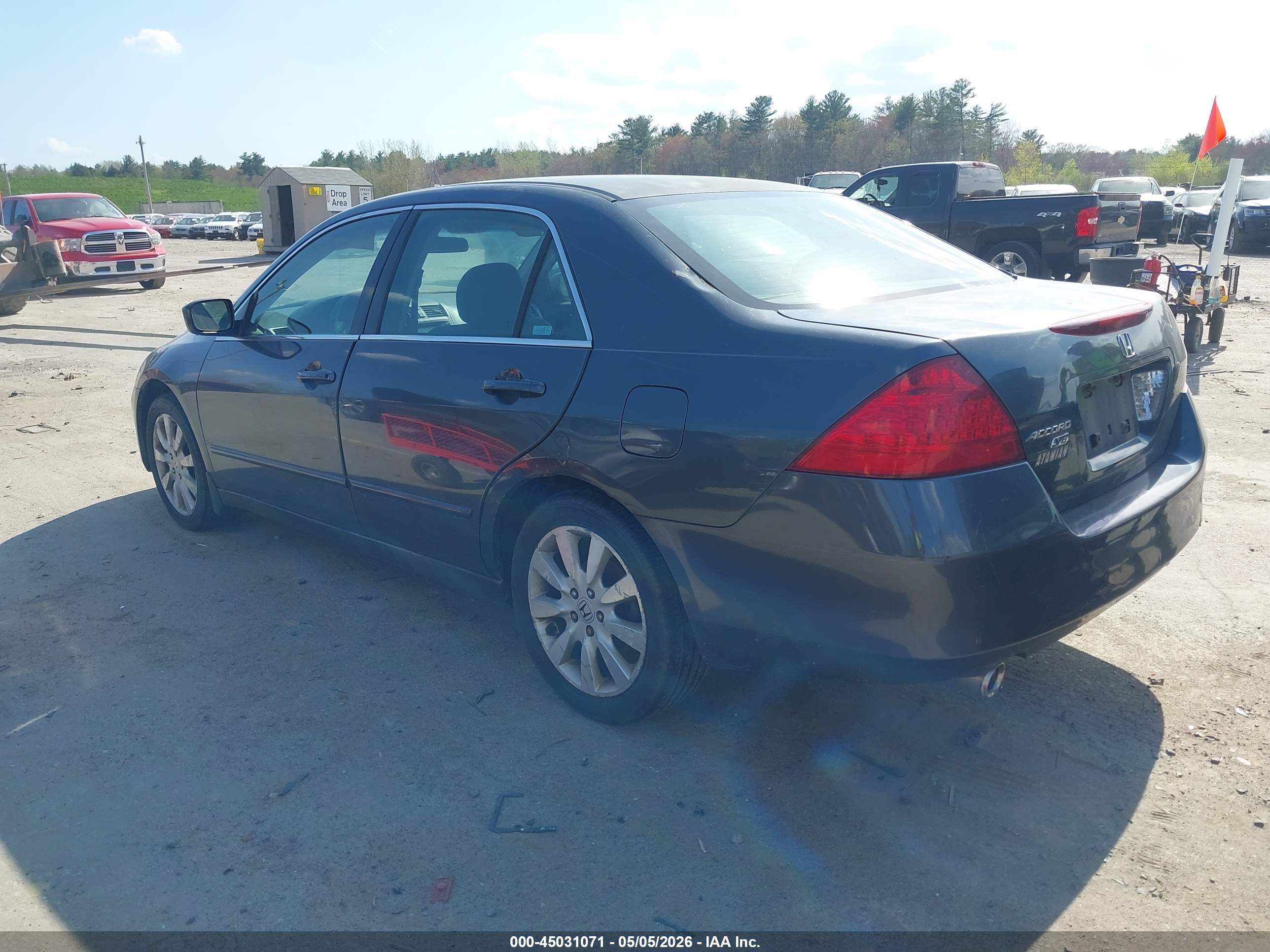 HONDA ACCORD image 3