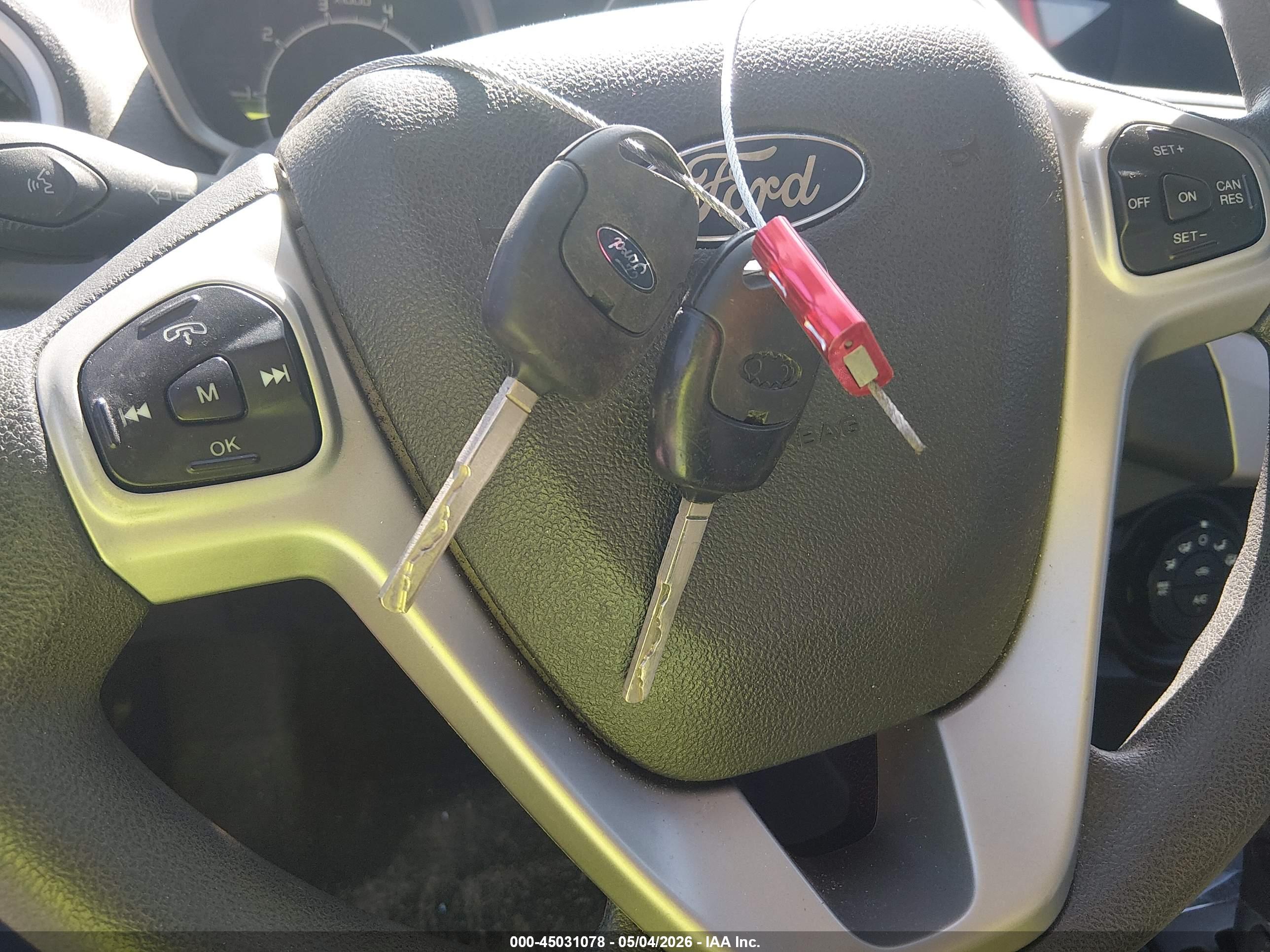 FORD FIESTA image 11