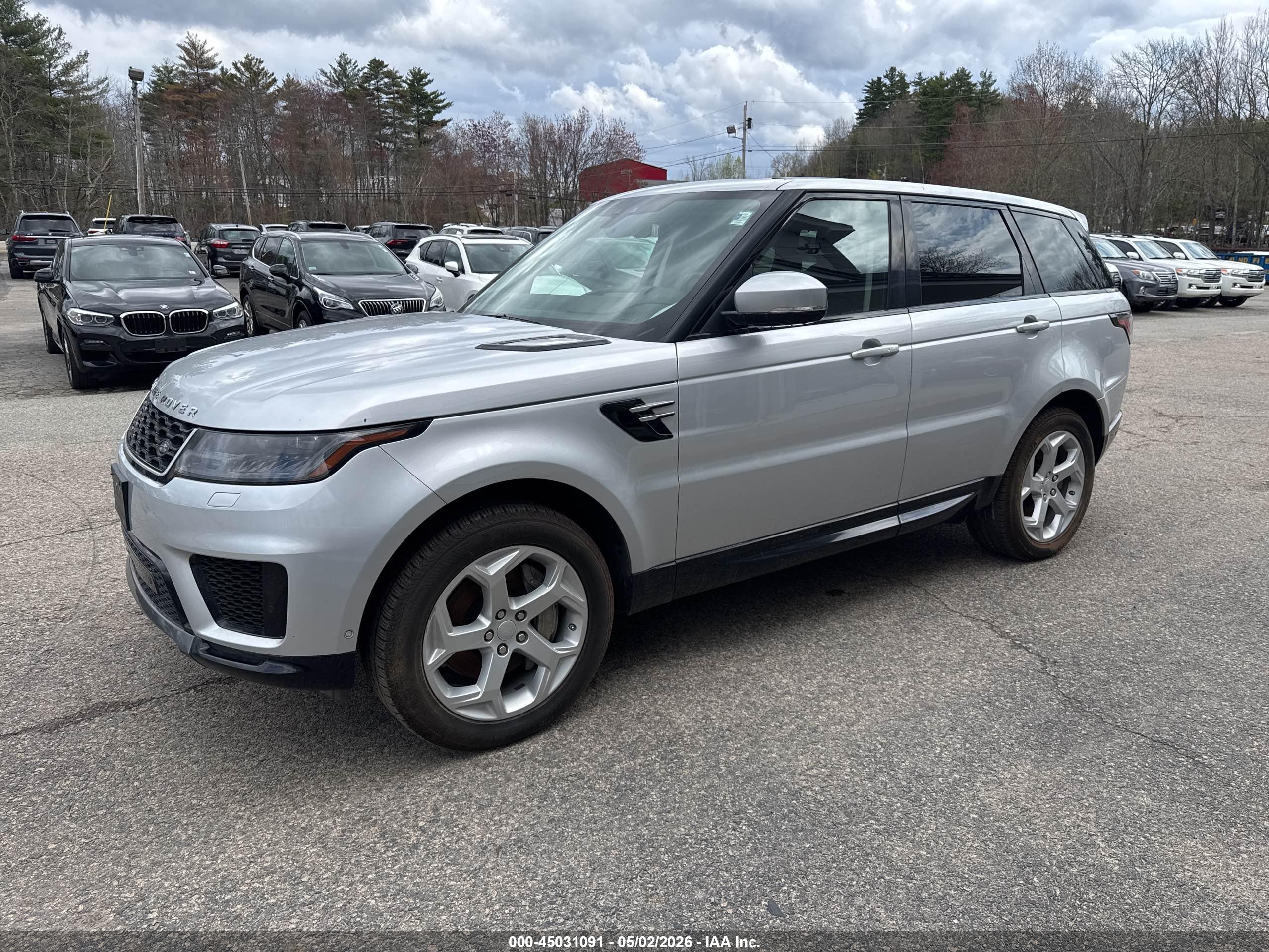 LAND ROVER image 2