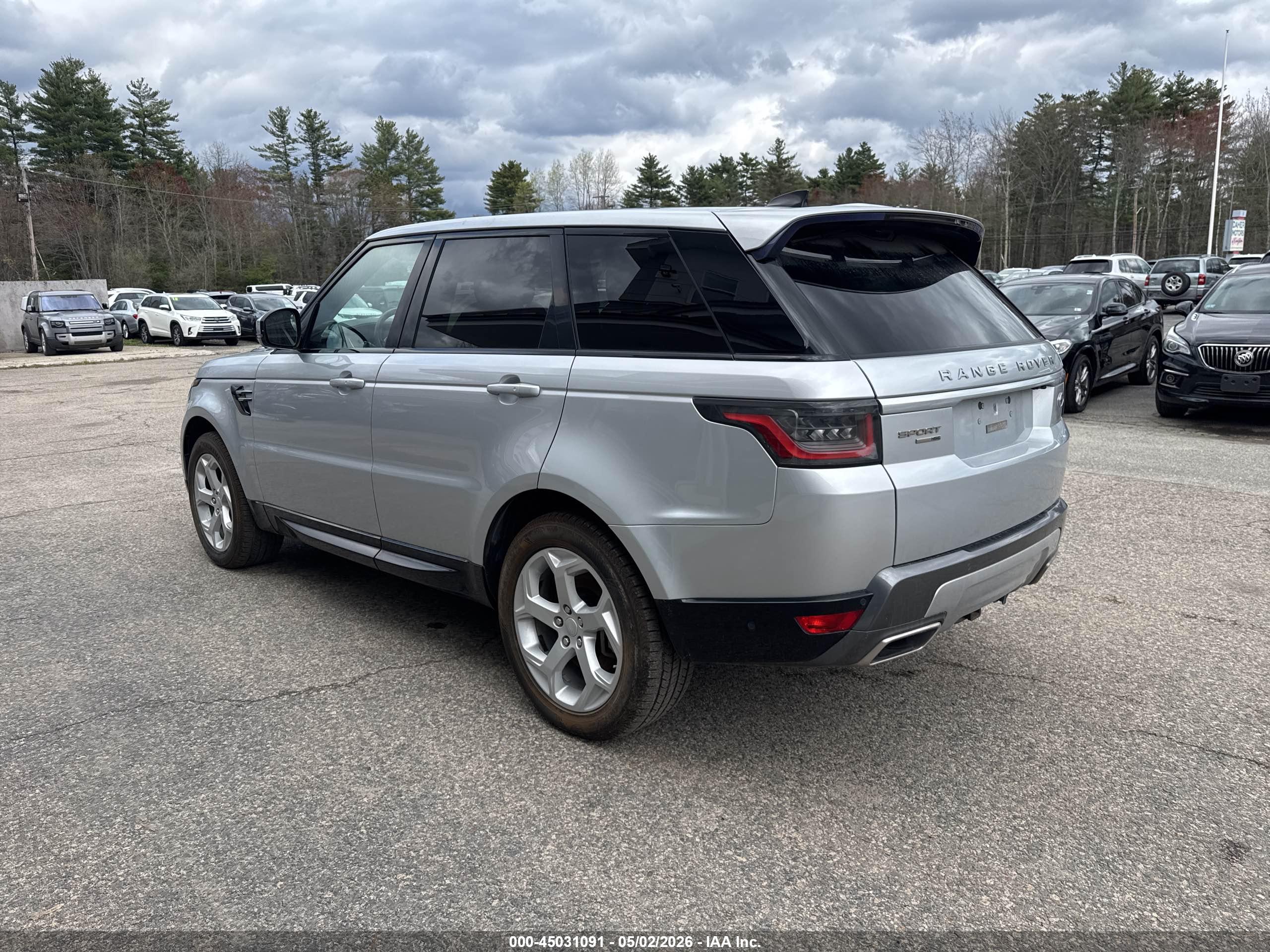 LAND ROVER image 3