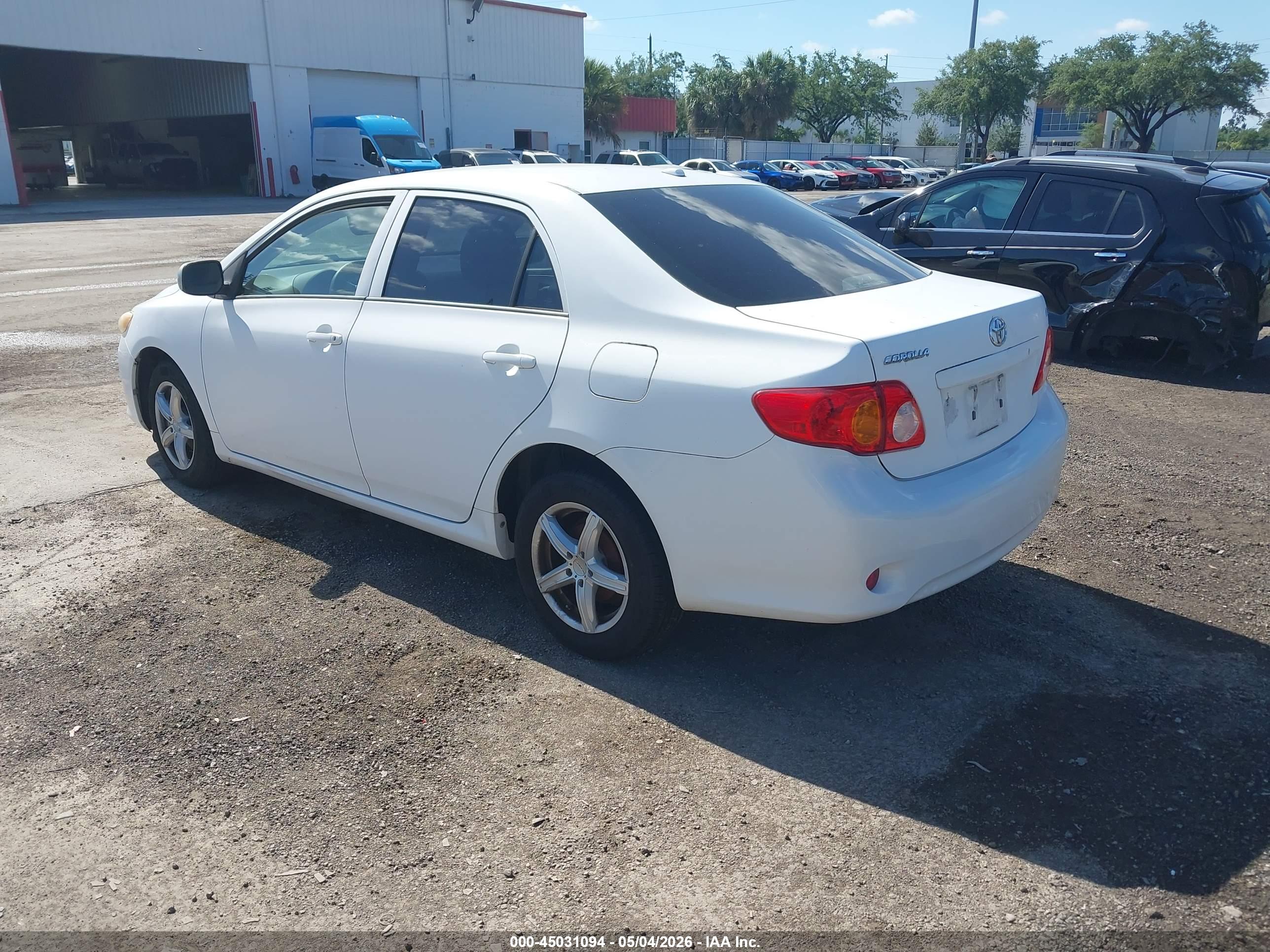 TOYOTA COROLLA image 3