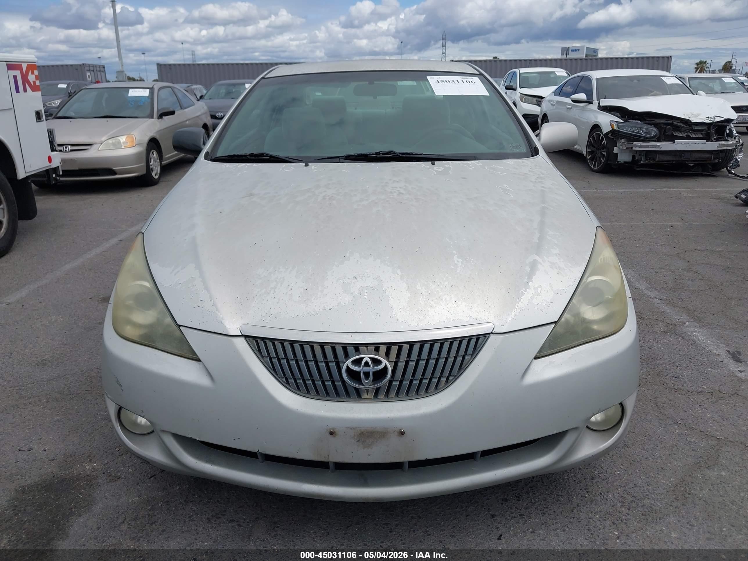 TOYOTA CAMRY image 6