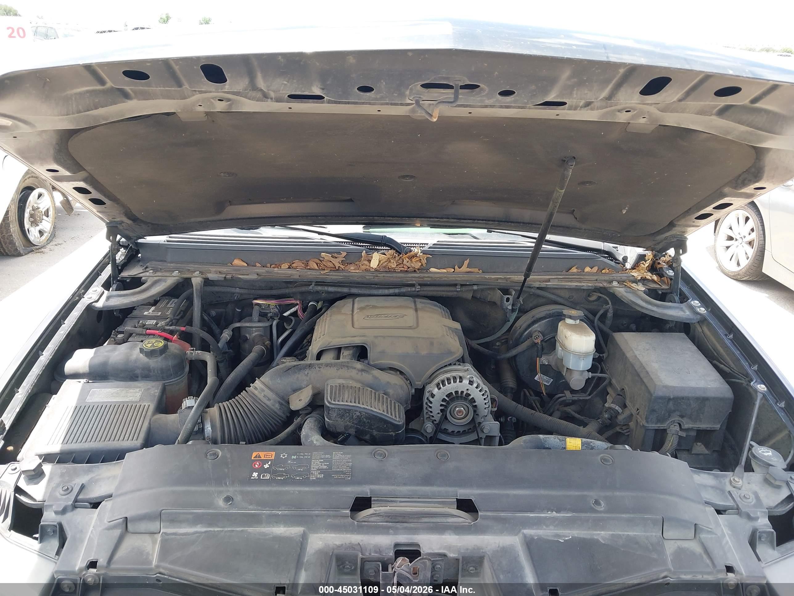 CHEVROLET TAHOE image 10