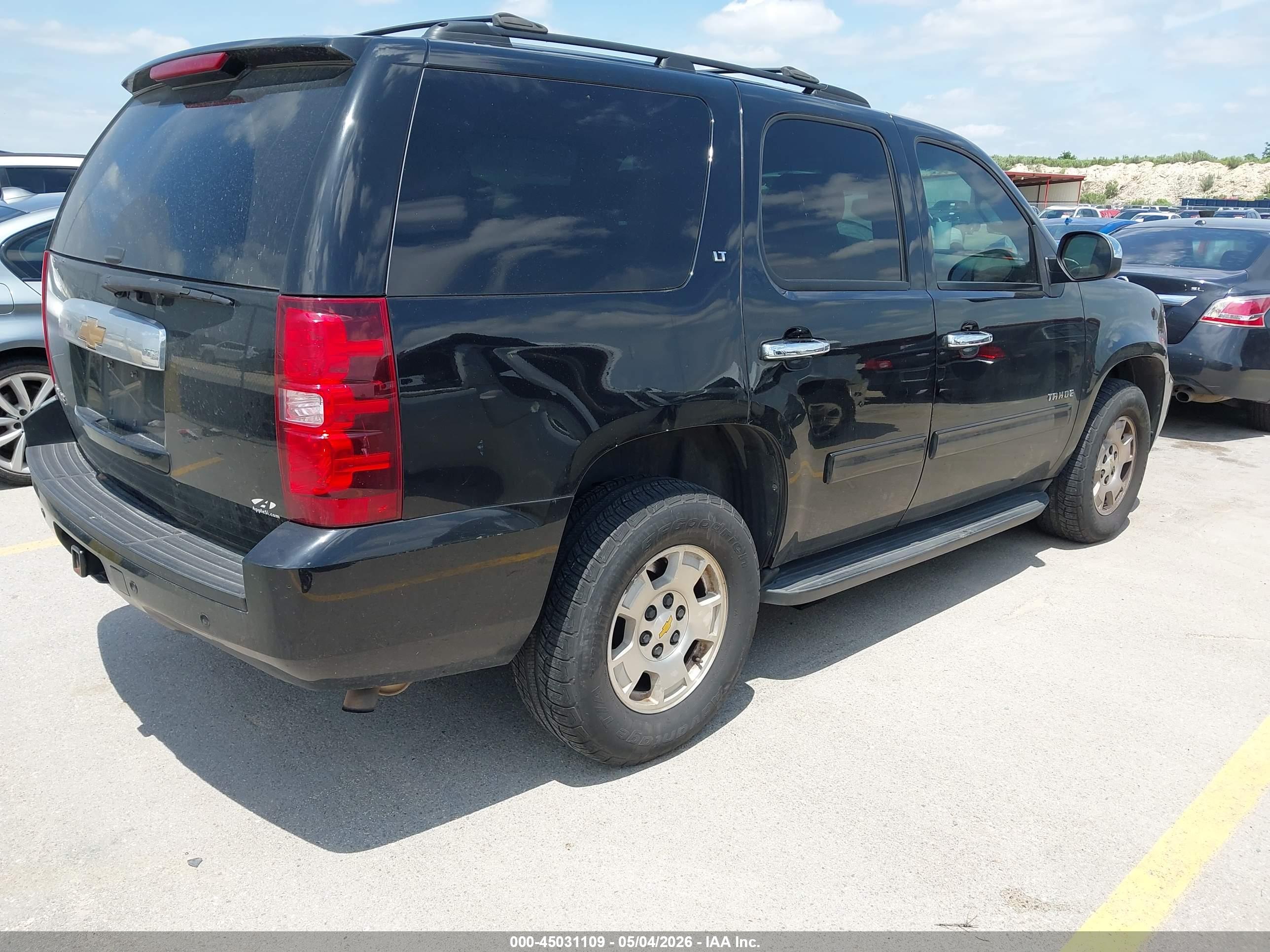 CHEVROLET TAHOE image 4