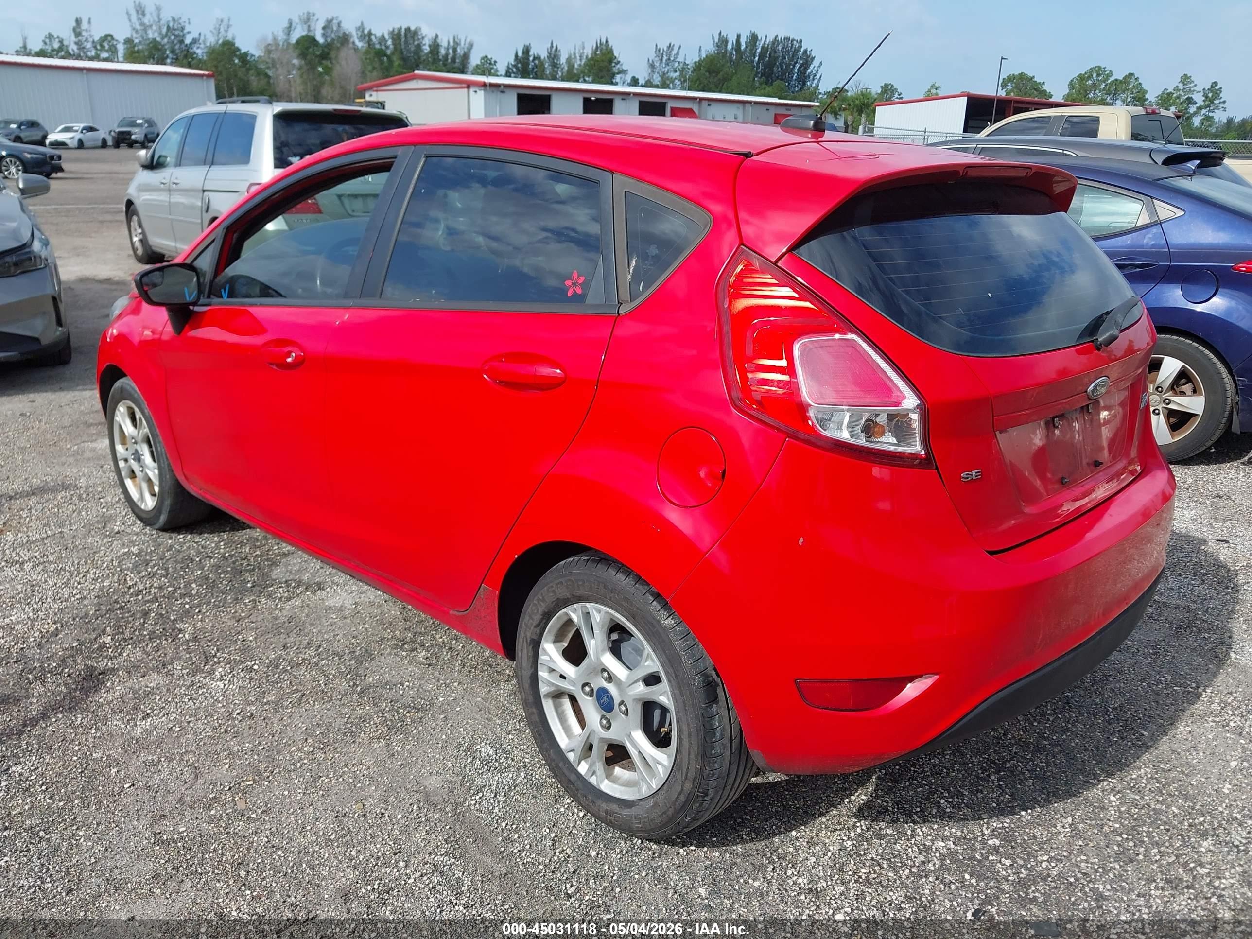 FORD FIESTA image 3