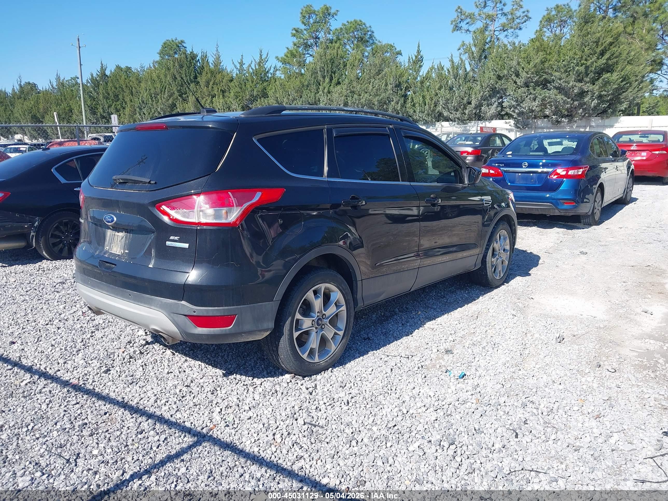 FORD ESCAPE image 4