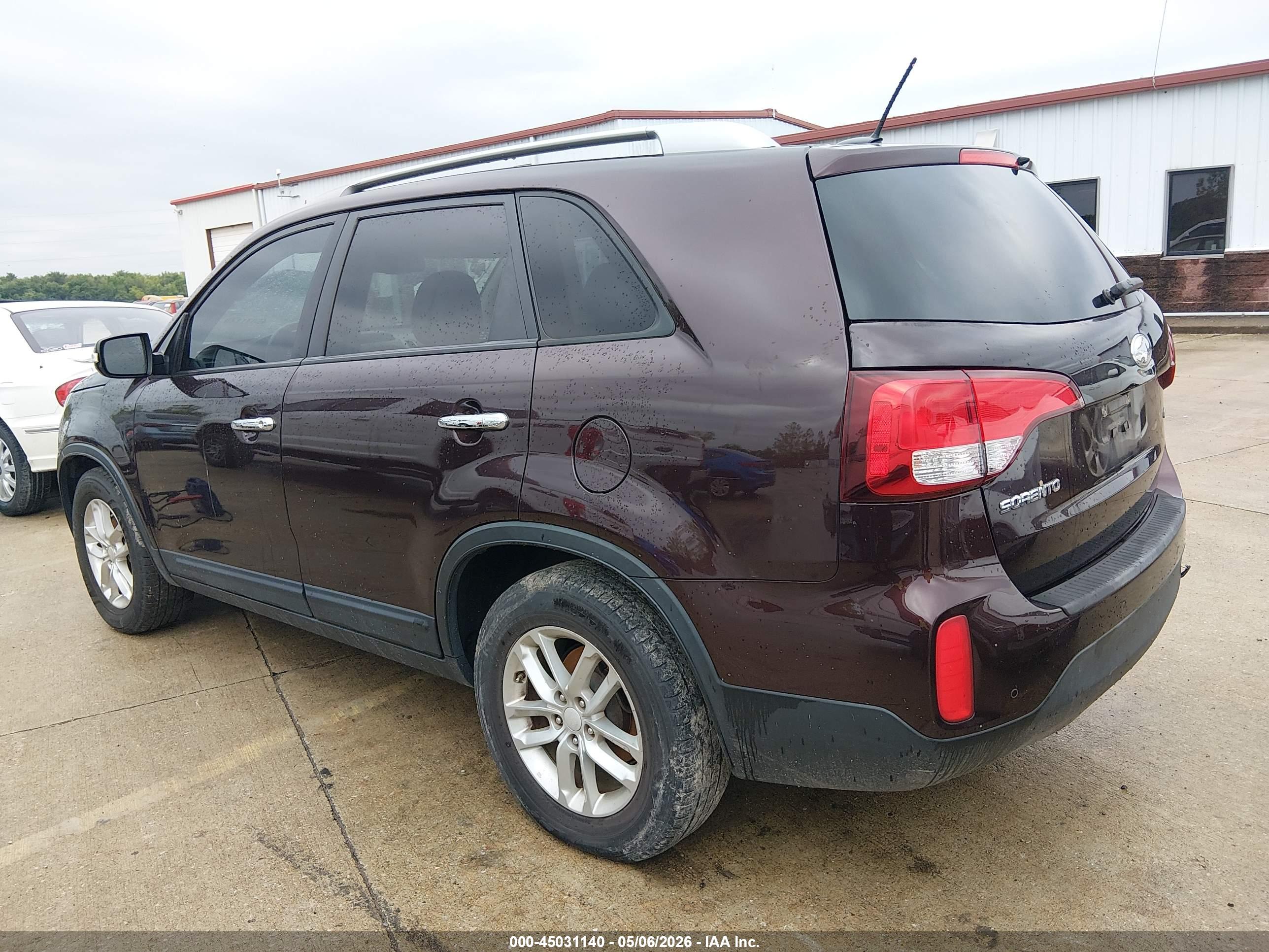 KIA SORENTO image 3