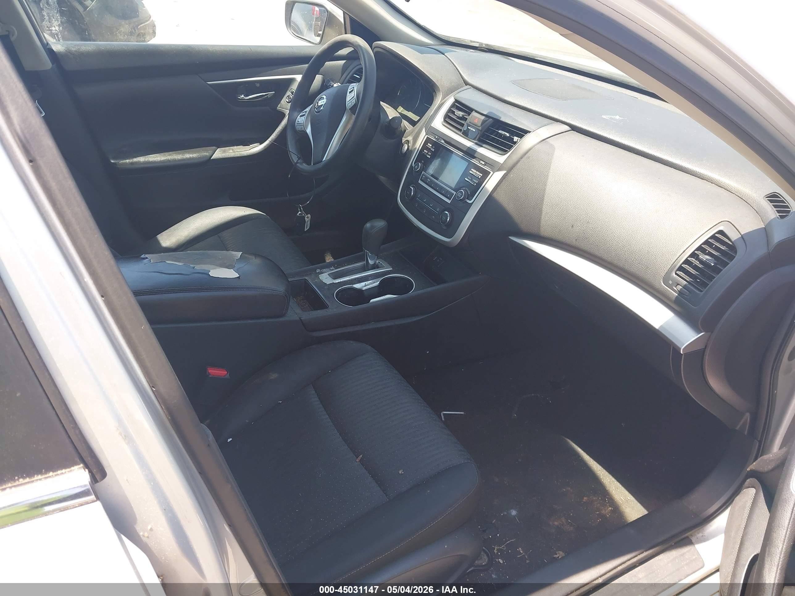 NISSAN ALTIMA image 5