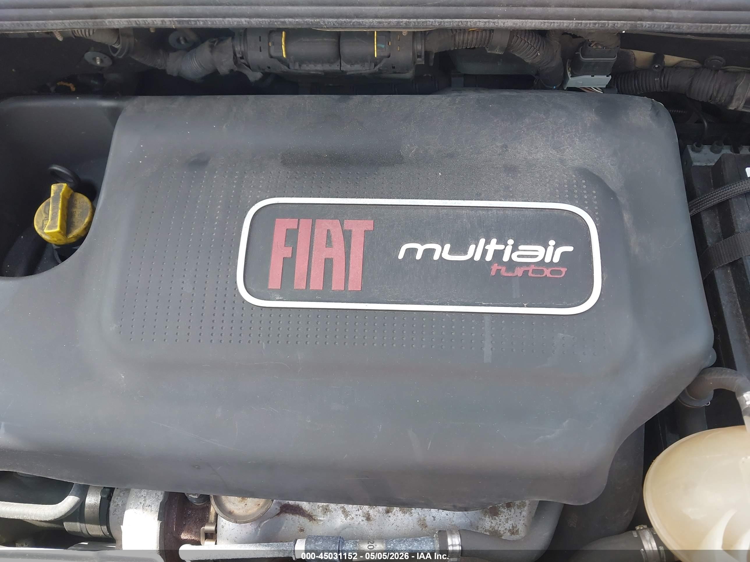 FIAT 500L image 10