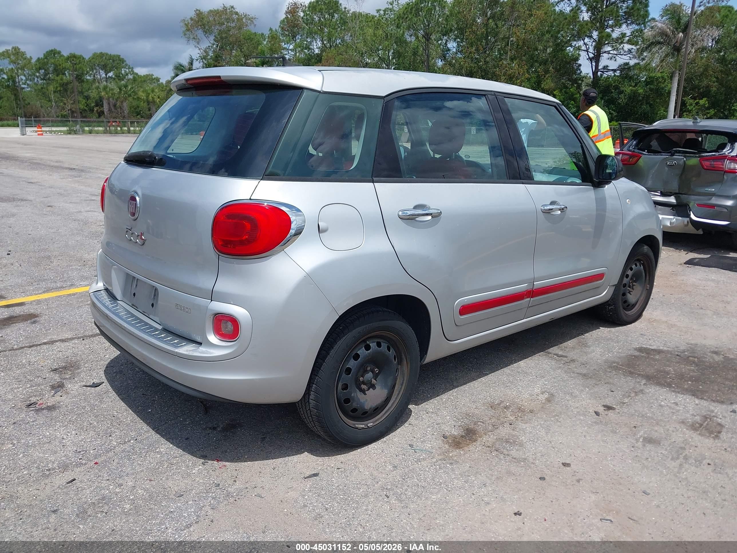 FIAT 500L image 4