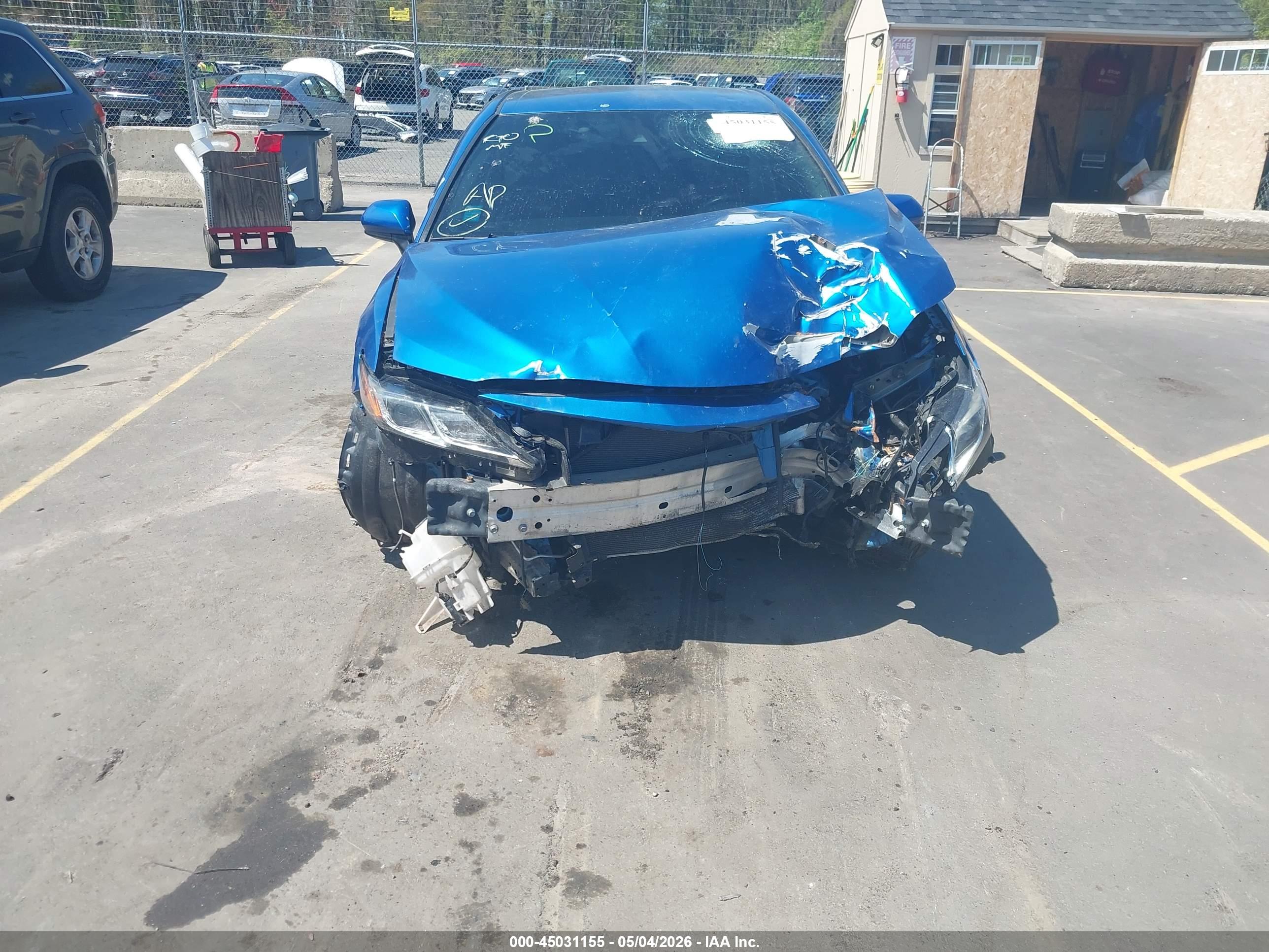 TOYOTA CAMRY image 6