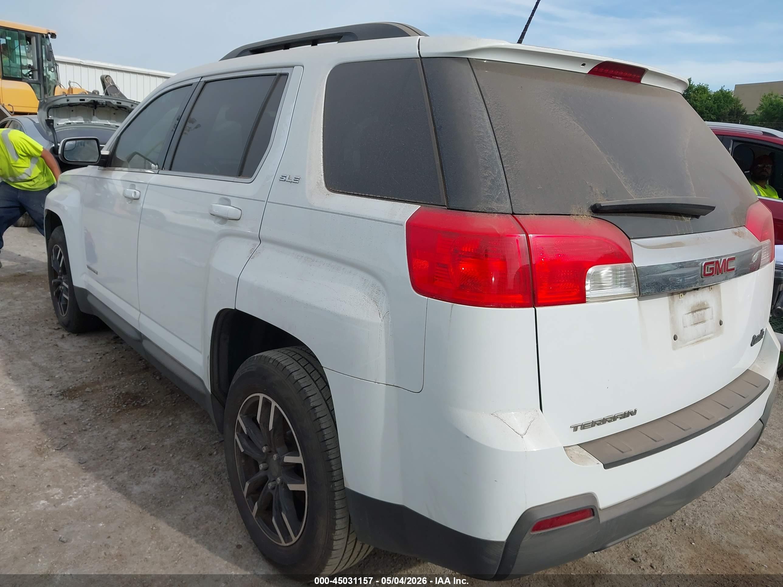 GMC TERRAIN image 3