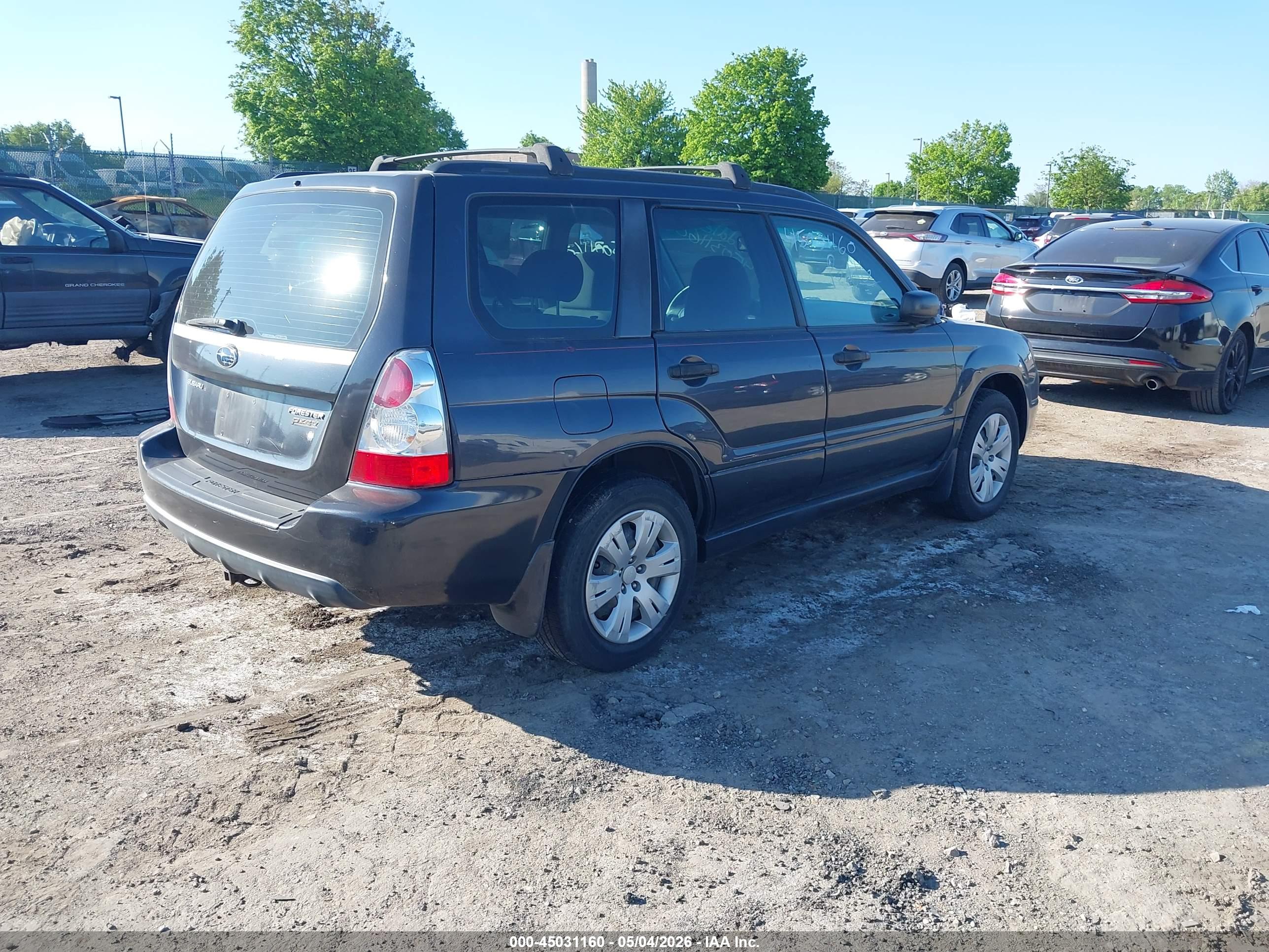 SUBARU FORESTER image 4