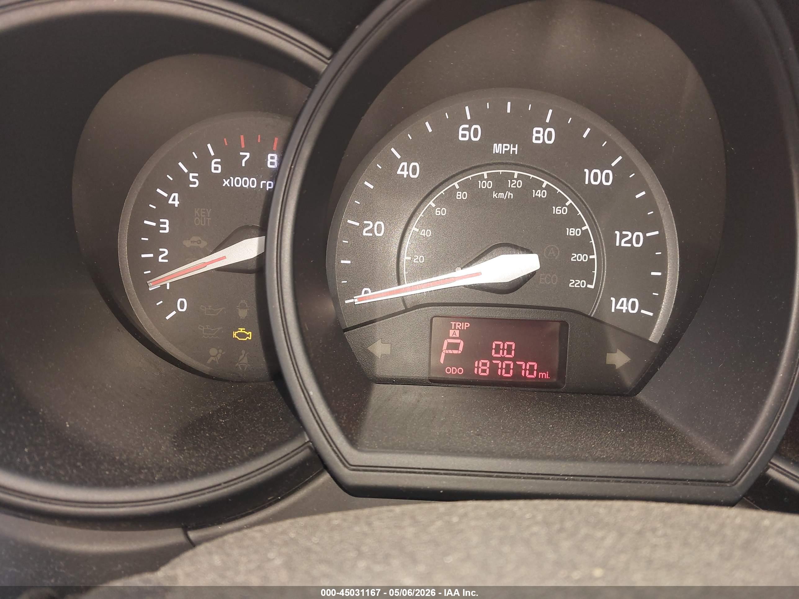 KIA RIO image 7
