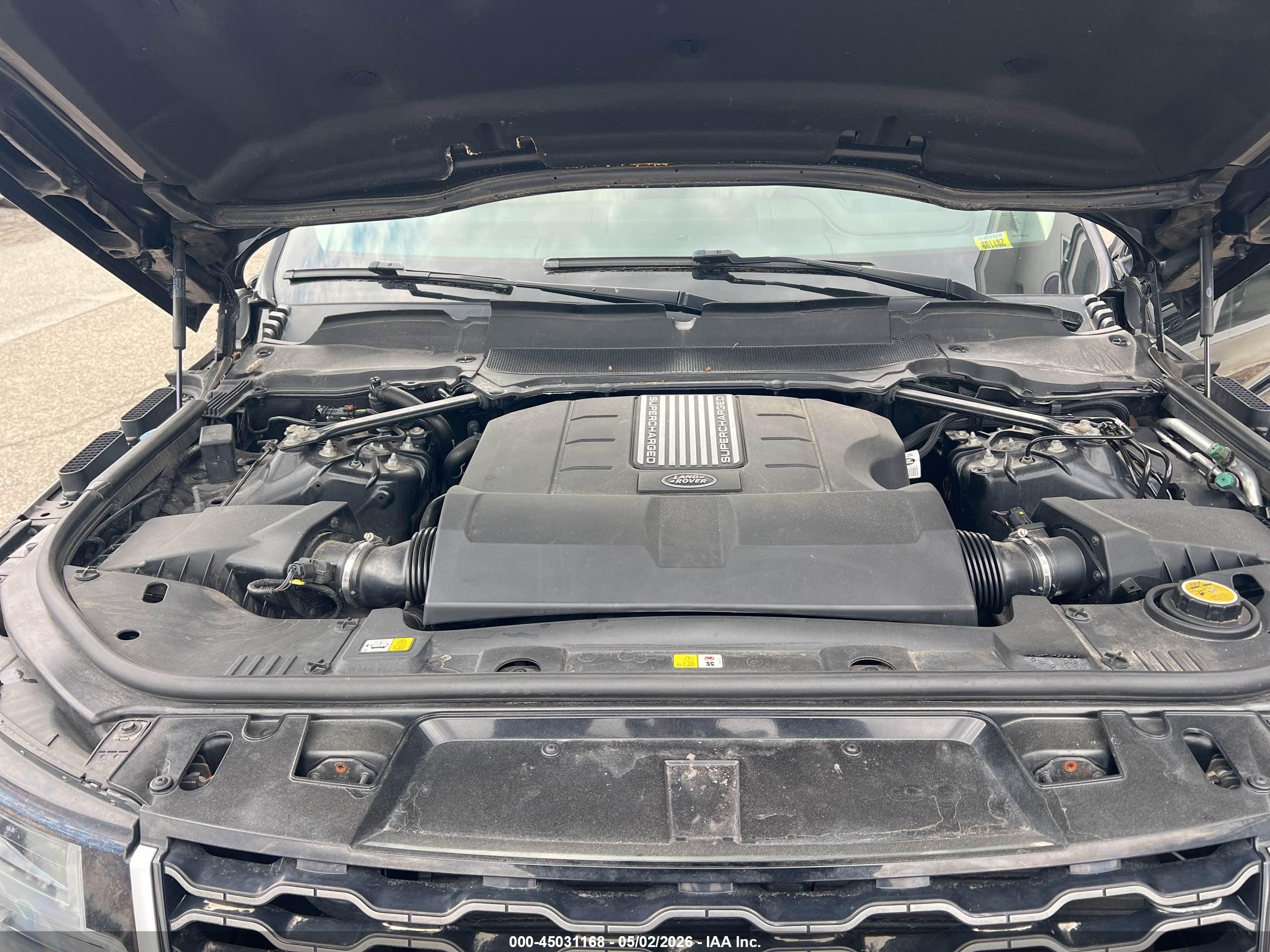 LAND ROVER image 10