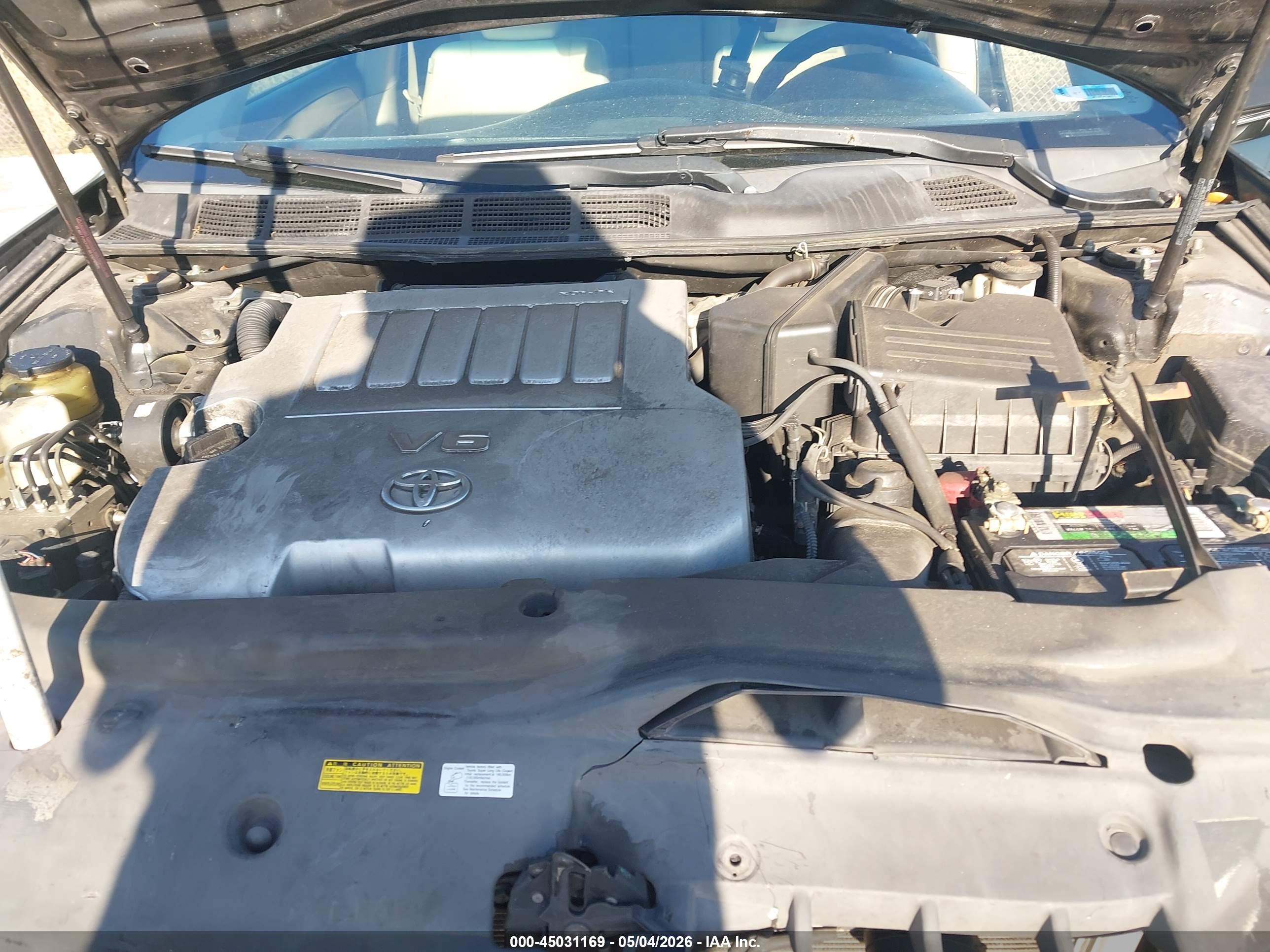 TOYOTA AVALON image 10