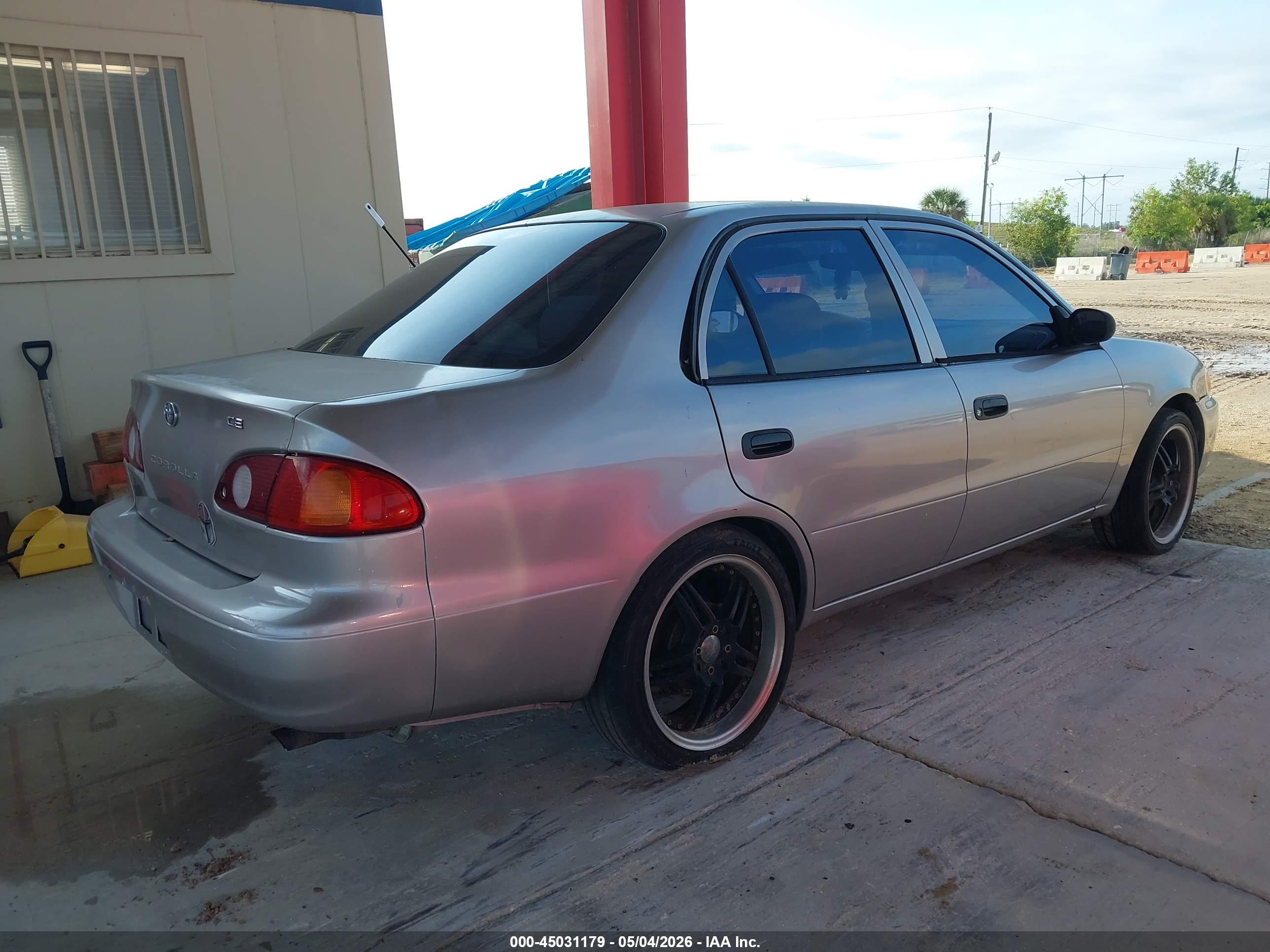 TOYOTA COROLLA image 4