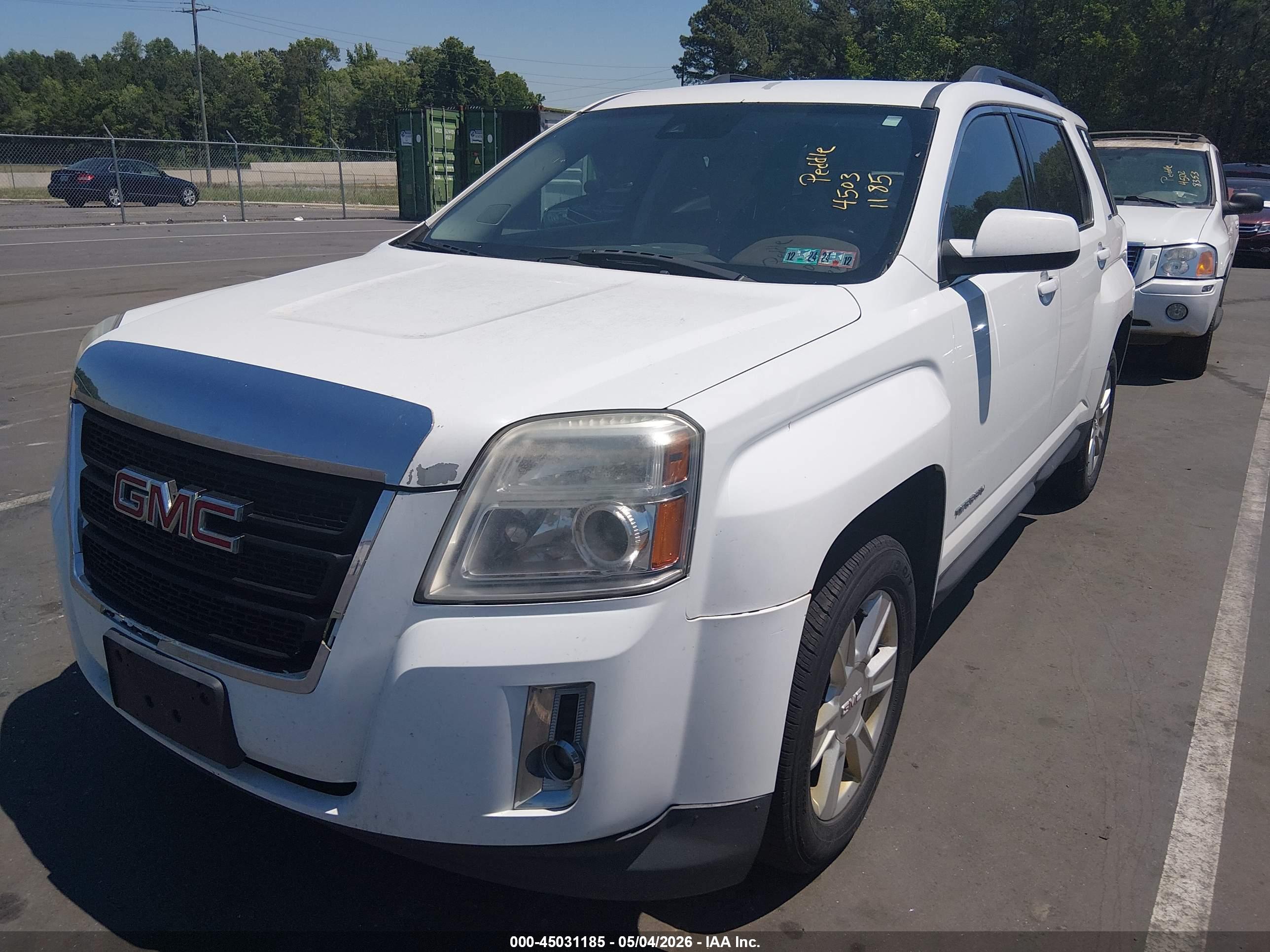GMC TERRAIN image 6
