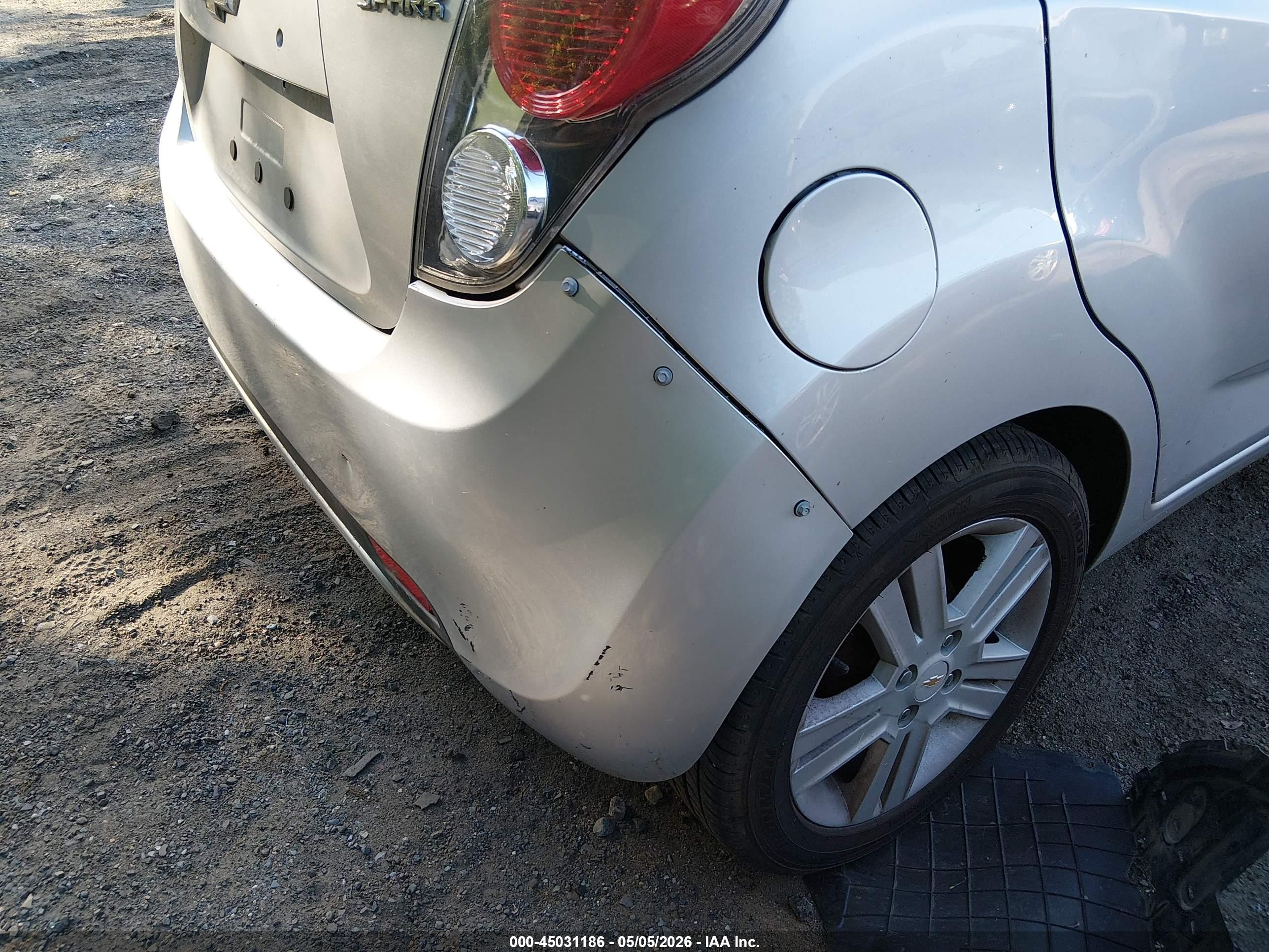 CHEVROLET SPARK image 6