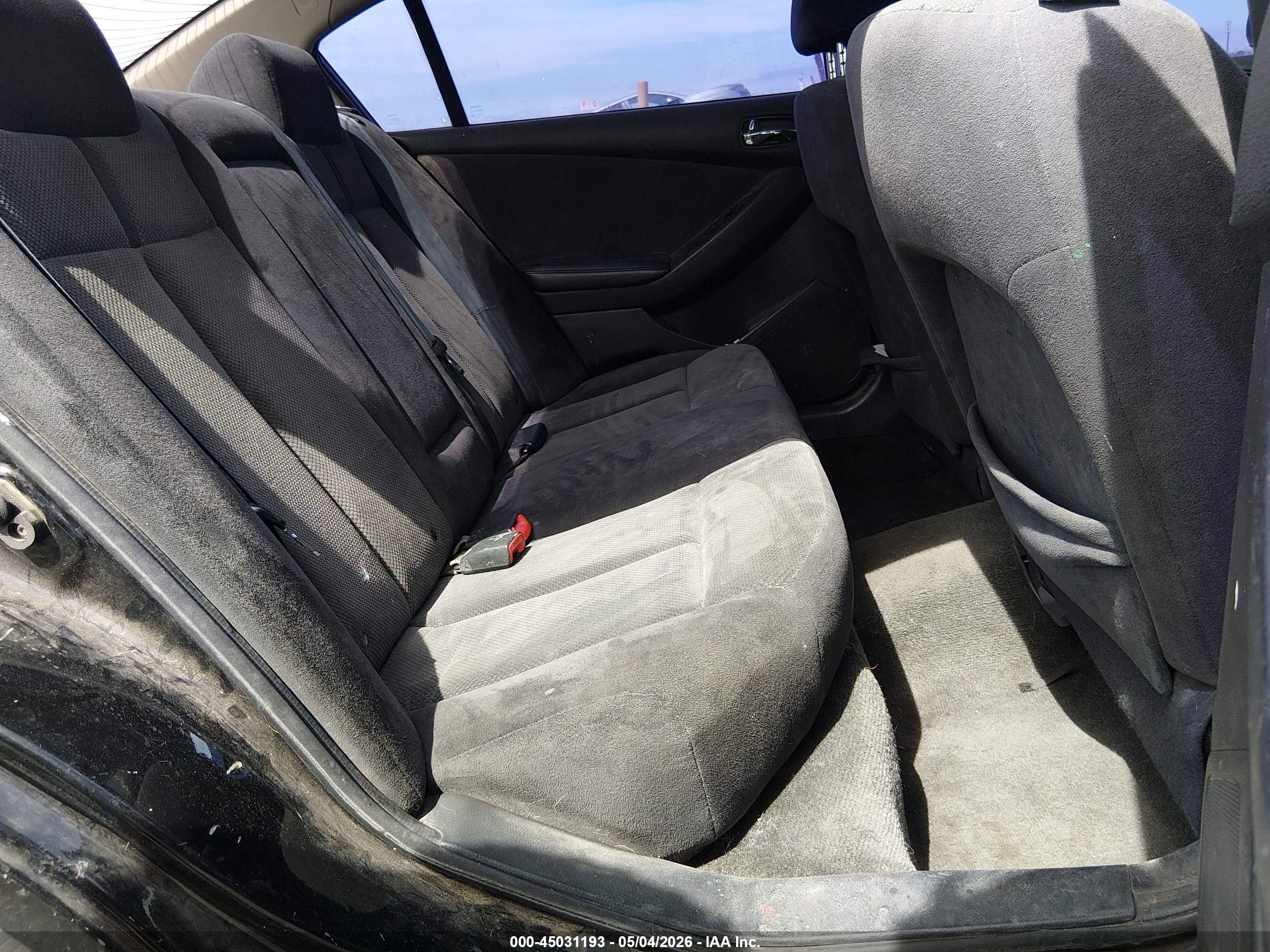 NISSAN ALTIMA image 8