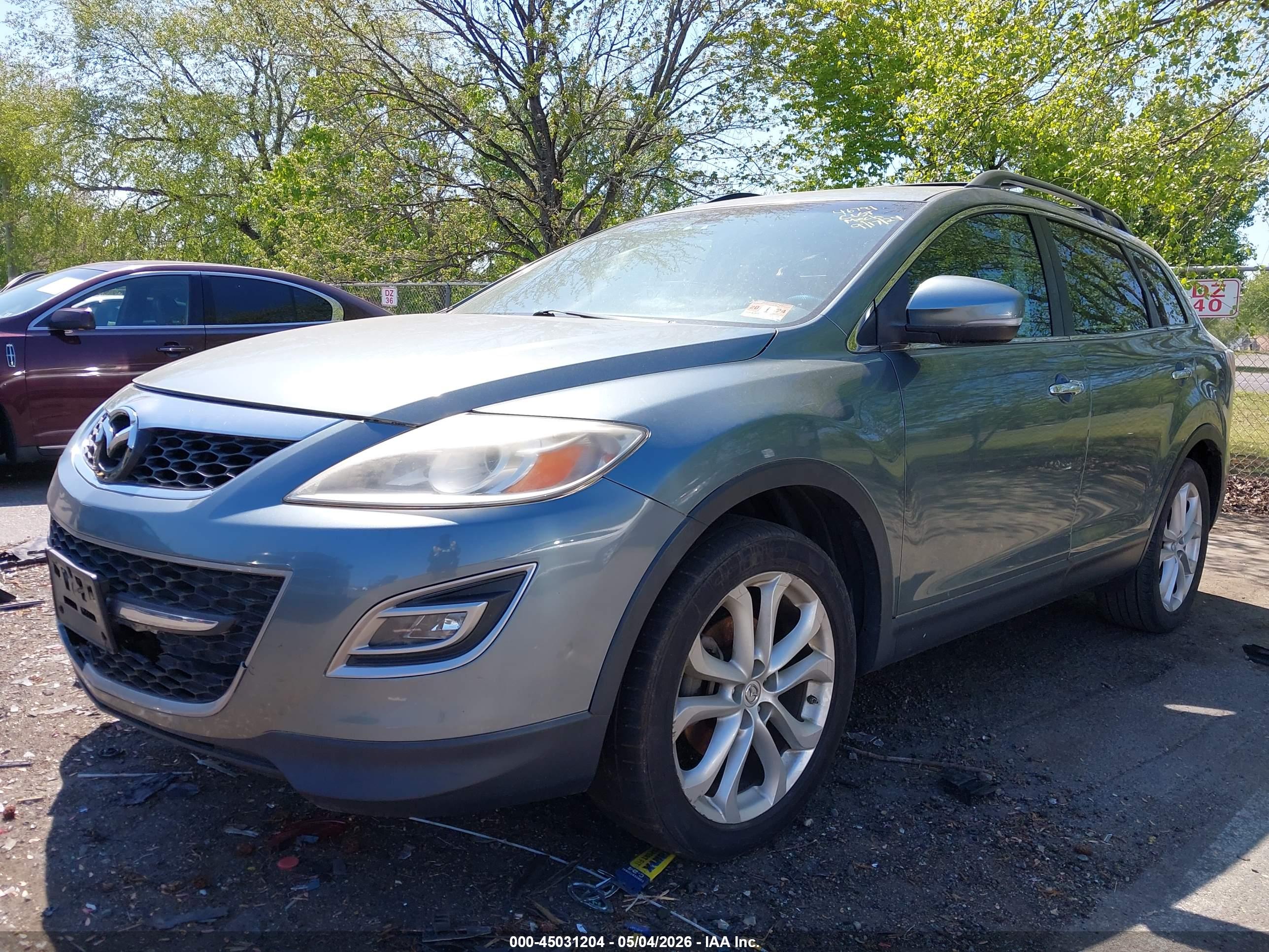 MAZDA CX-9 image 2
