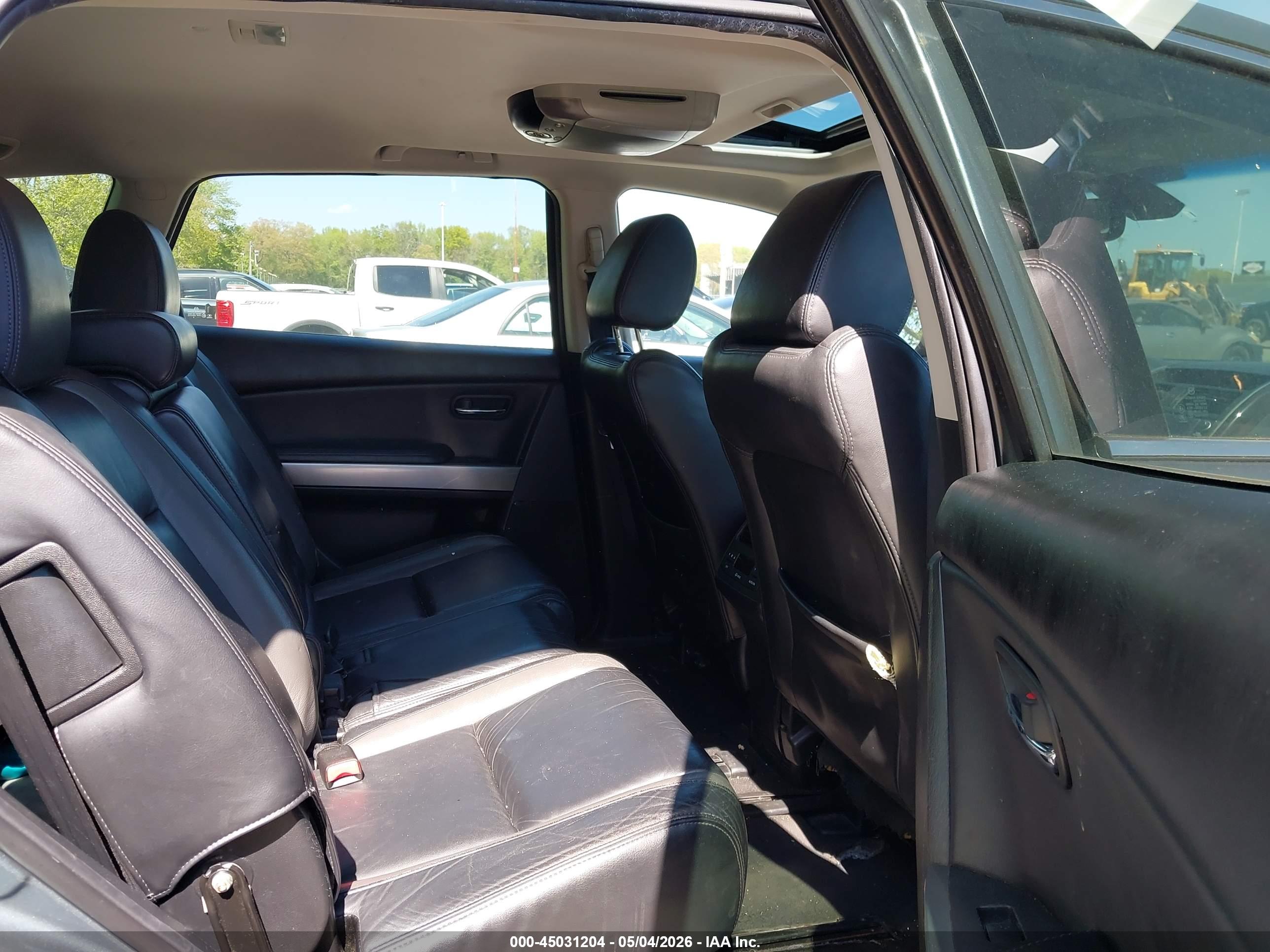 MAZDA CX-9 image 8