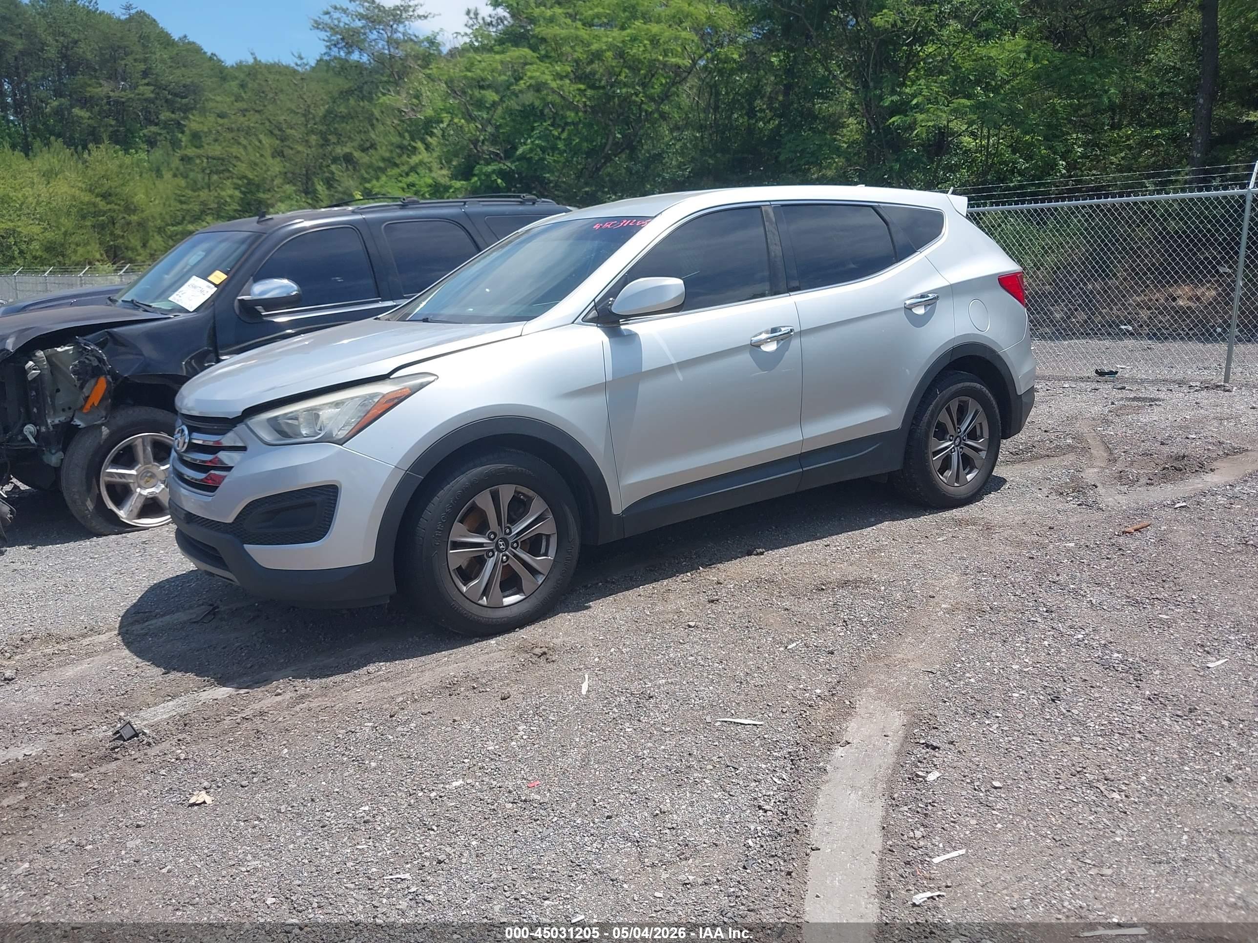 HYUNDAI SANTA image 2