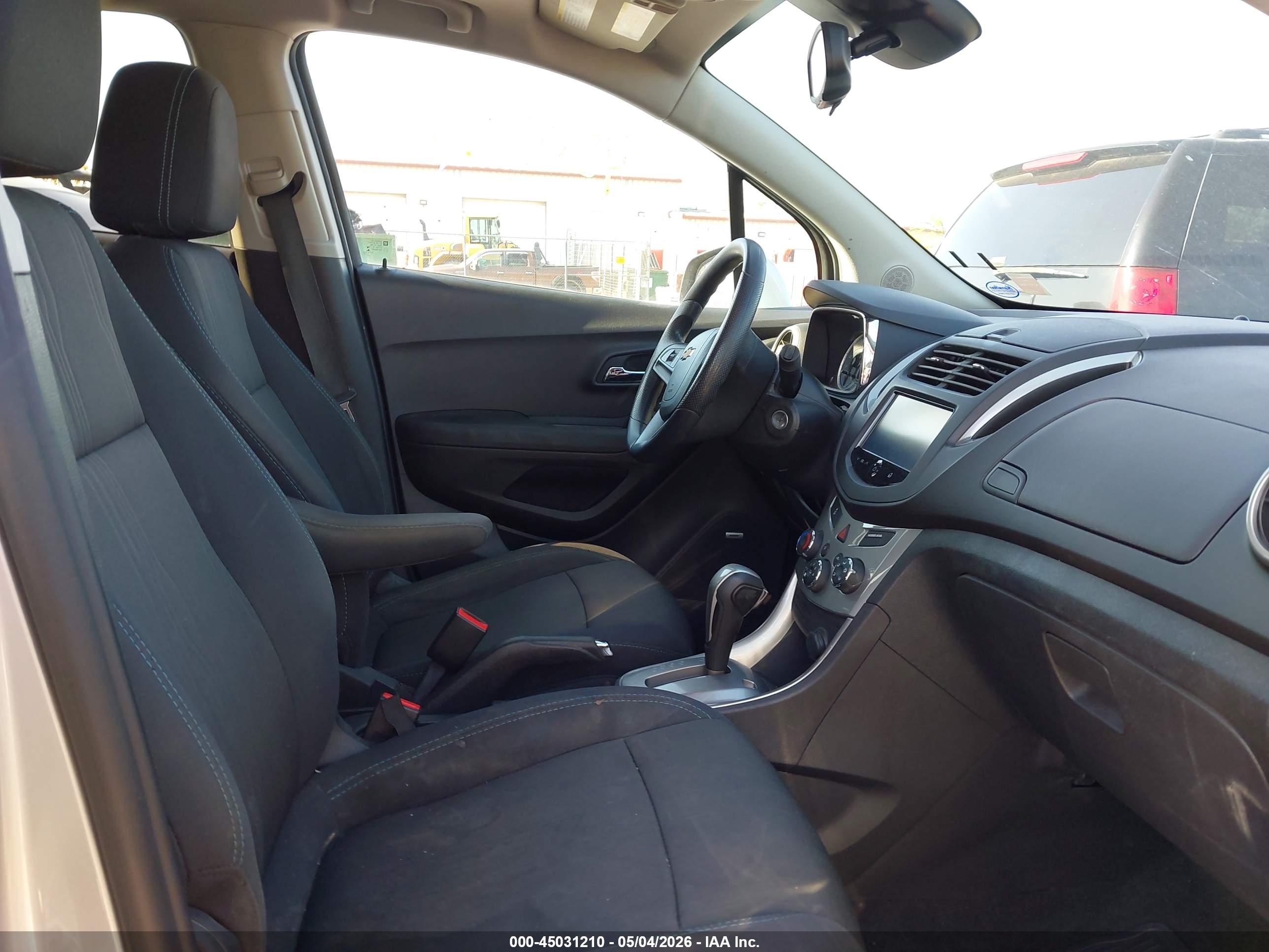 CHEVROLET TRAX image 5