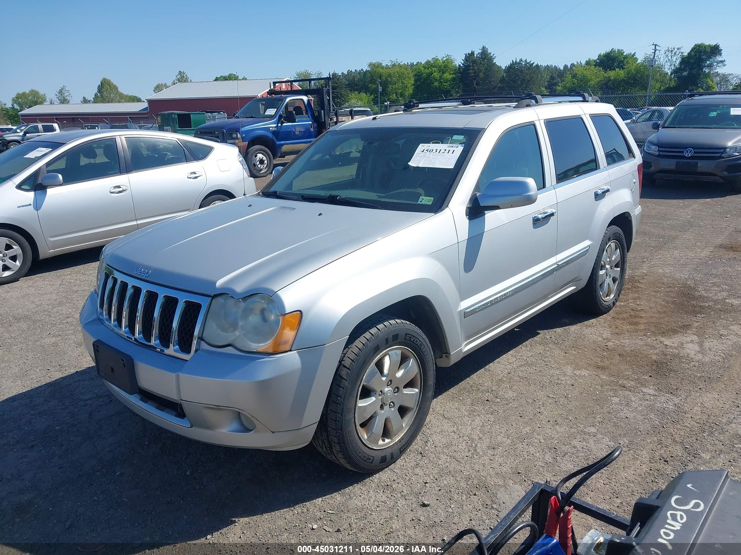 JEEP GRAND image 2