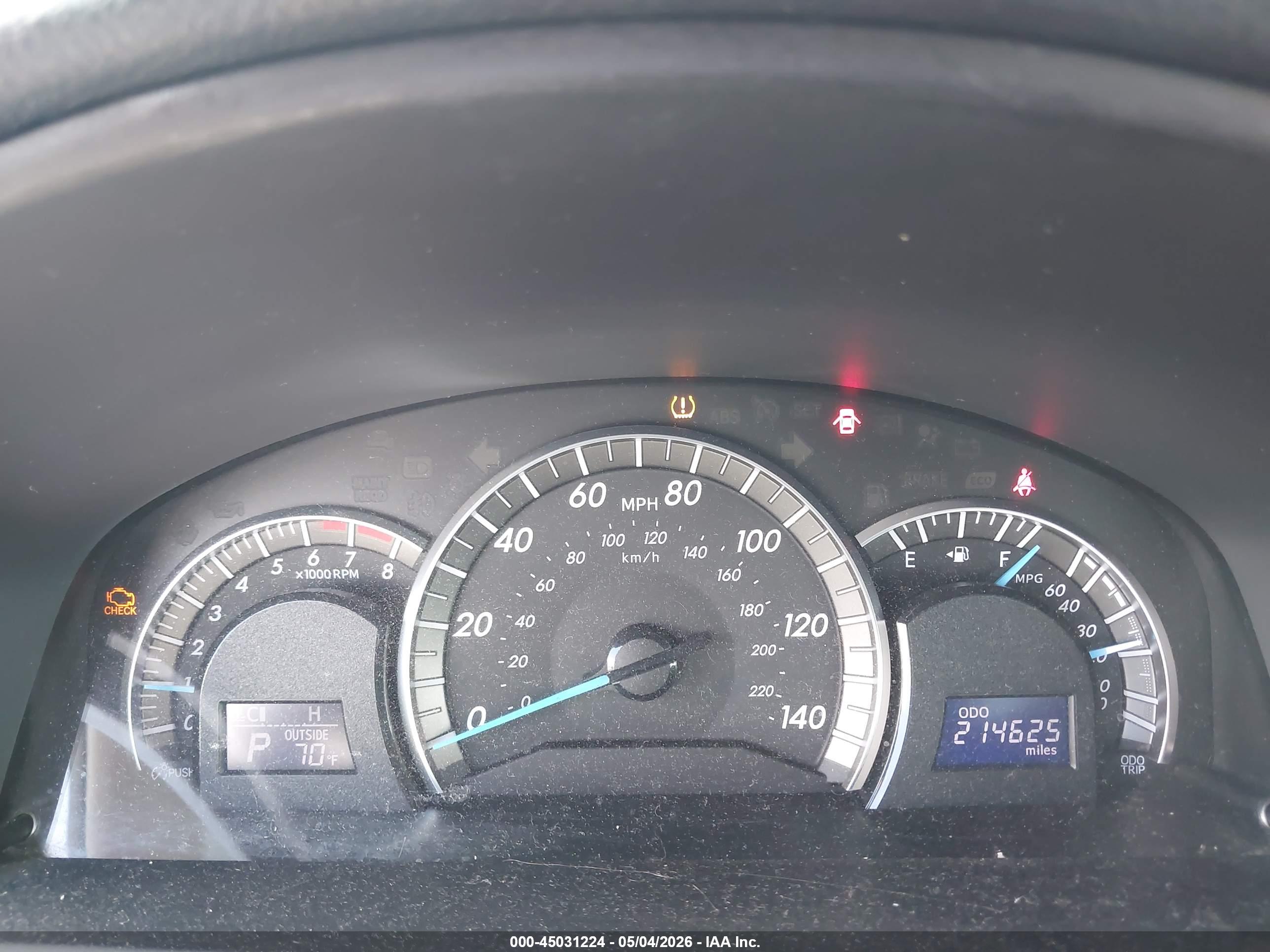 TOYOTA CAMRY image 7