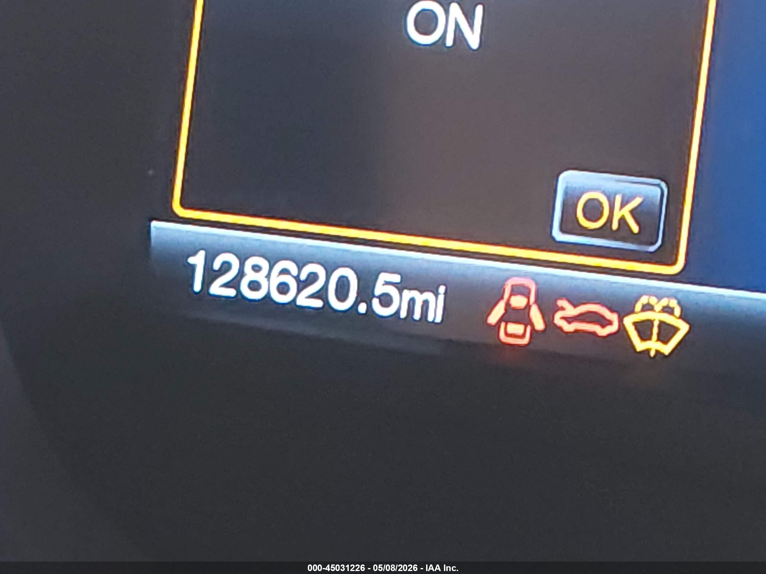 FORD FUSION image 7