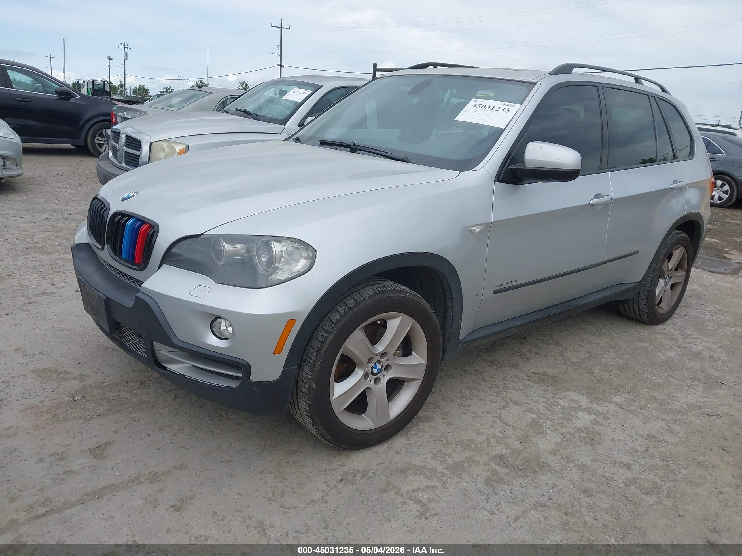 BMW X5 image 2